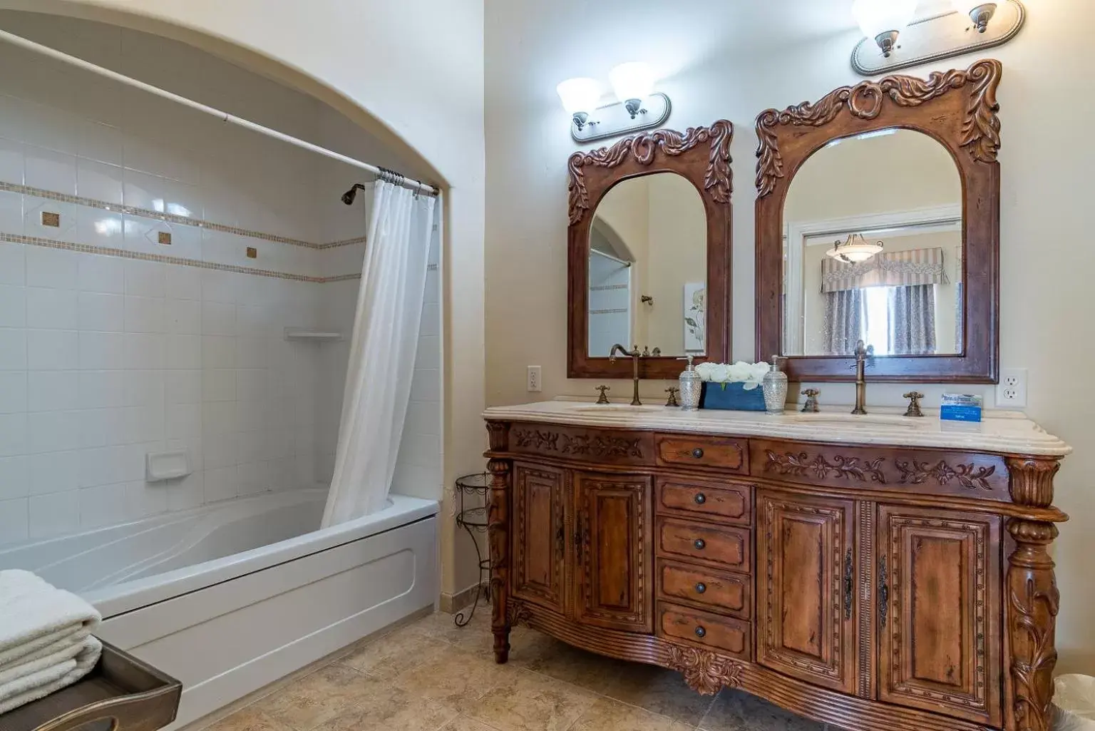 Bathroom in Chateau Coralini