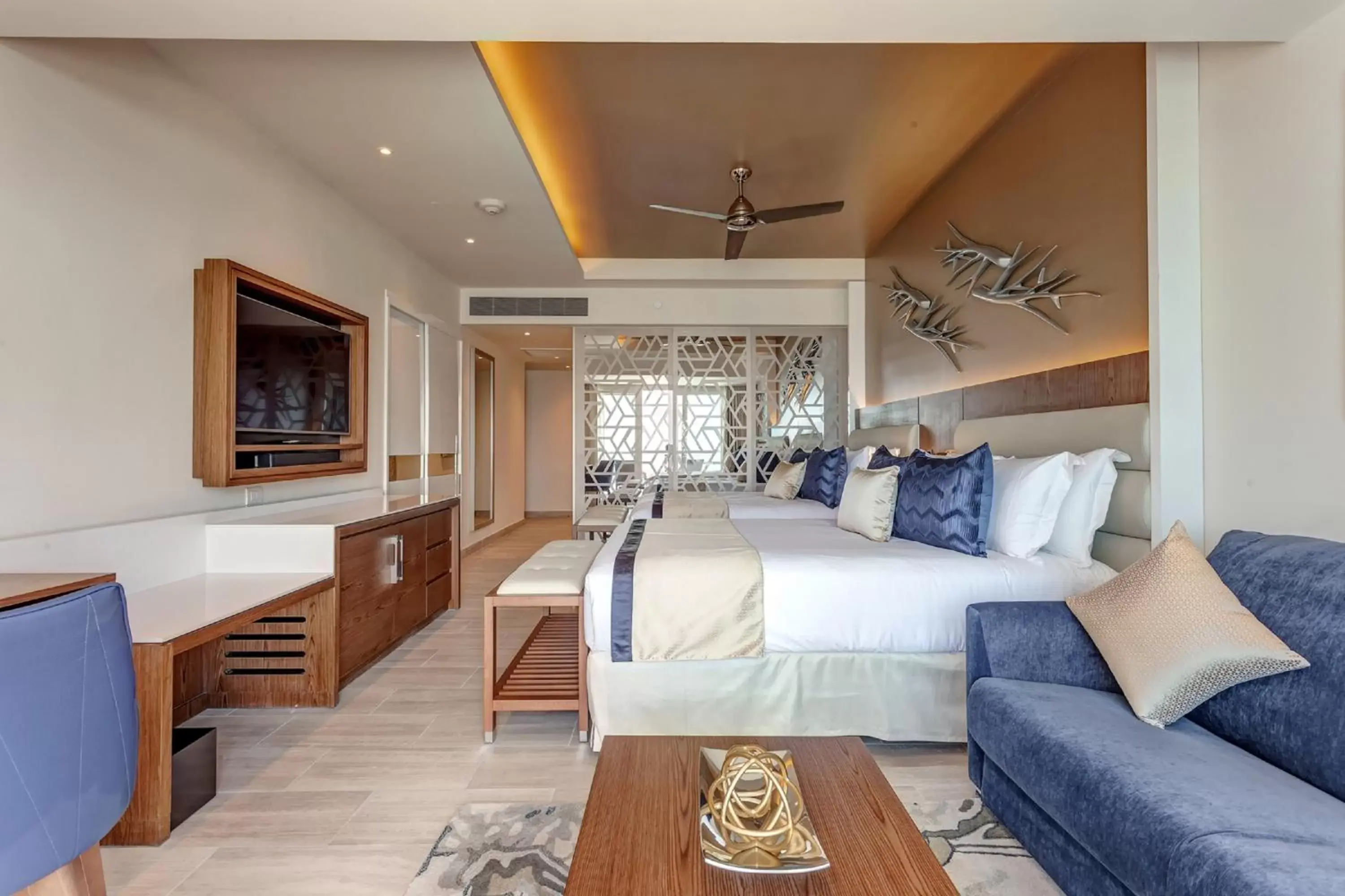 Bedroom, Seating Area in Royalton CHIC Cancun, An Autograph Collection All-Inclusive Resort - Adults Only