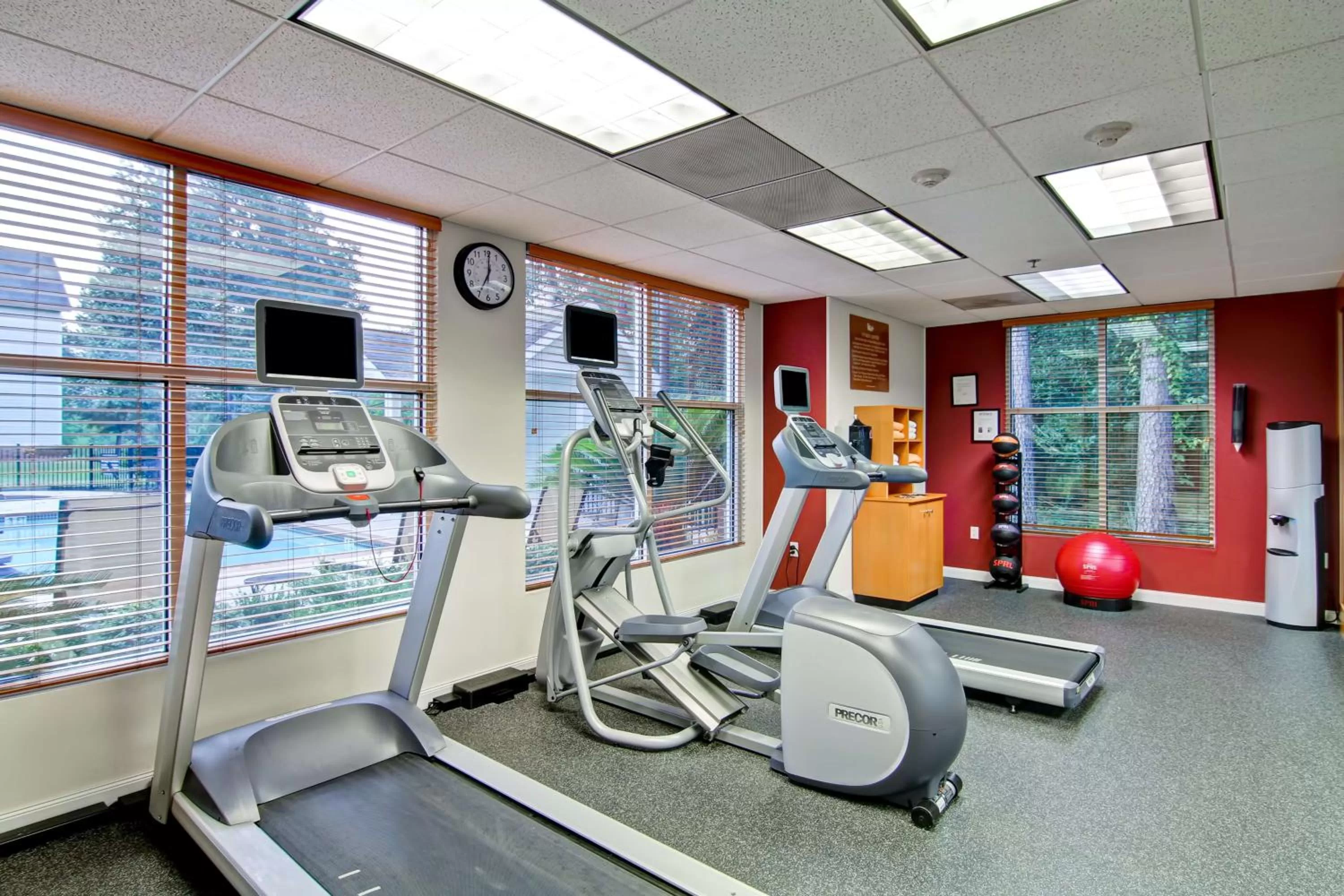 Fitness centre/facilities in Homewood Suites Houston Kingwood Parc Airport Area