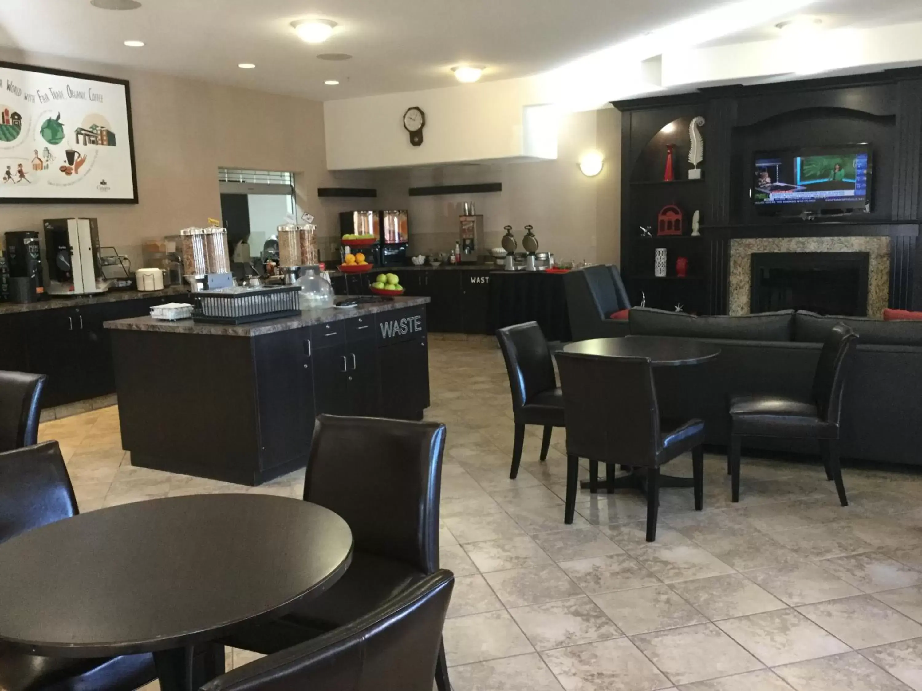 Breakfast, Restaurant/Places to Eat in Ramada by Wyndham Brooks