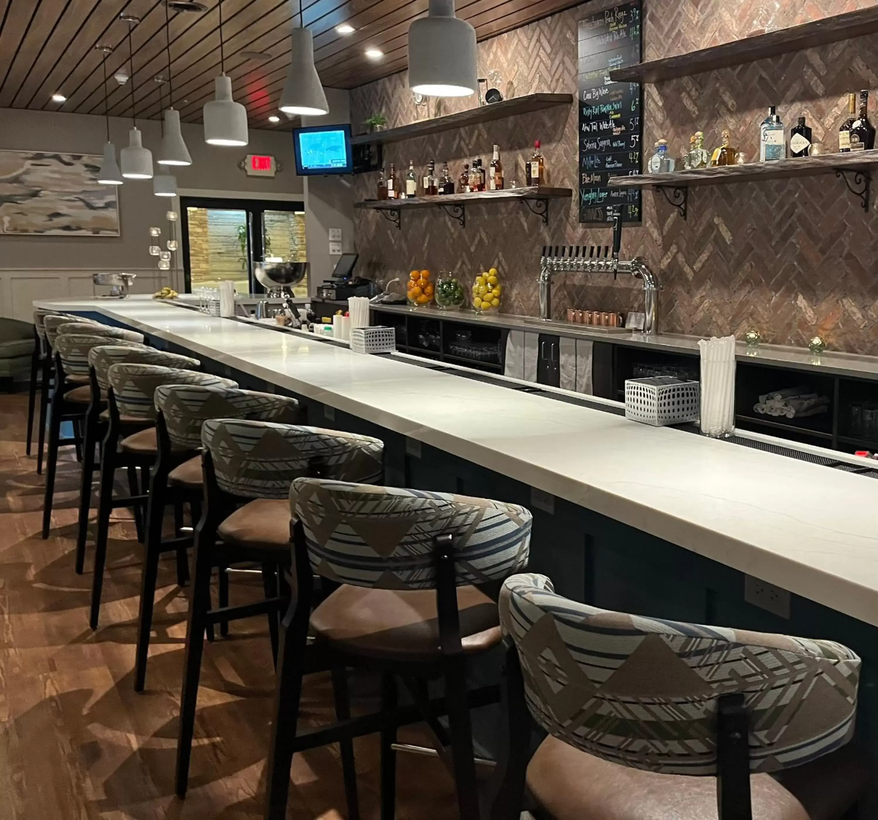 Restaurant/places to eat, Lounge/Bar in Holiday Inn Williamsport, an IHG Hotel