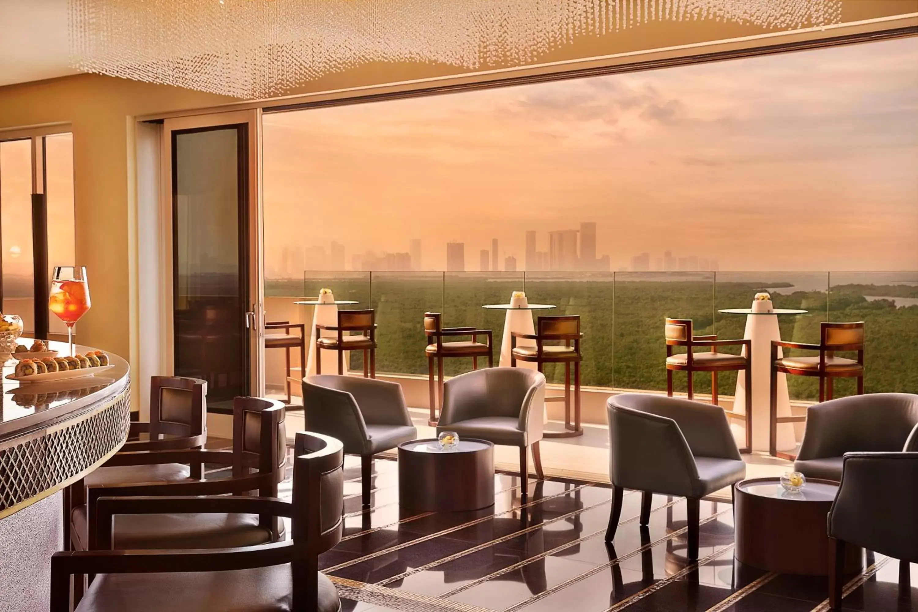 Balcony/Terrace, Restaurant/Places to Eat in Anantara Eastern Mangroves Abu Dhabi