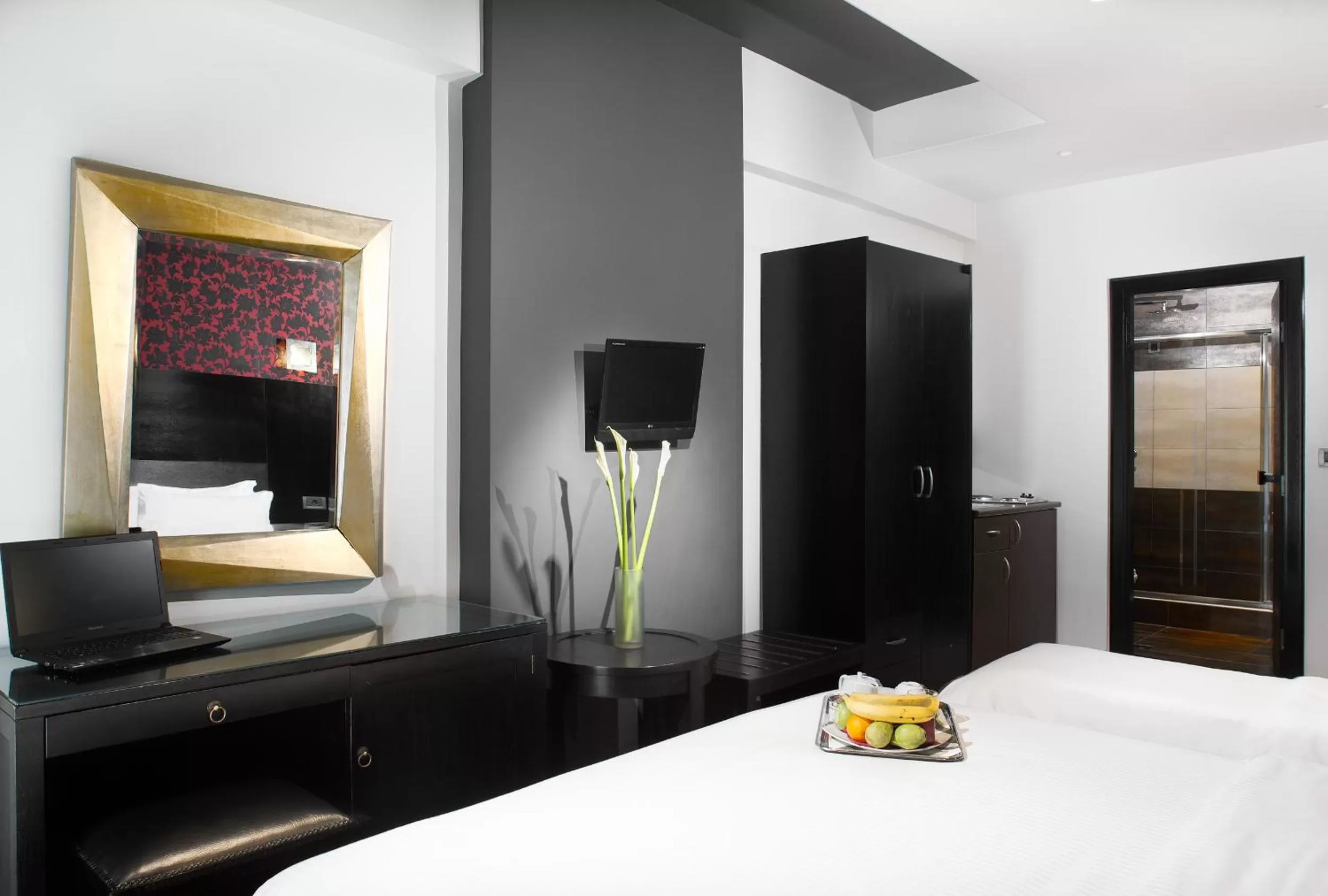 TV and multimedia, Bed in Areos