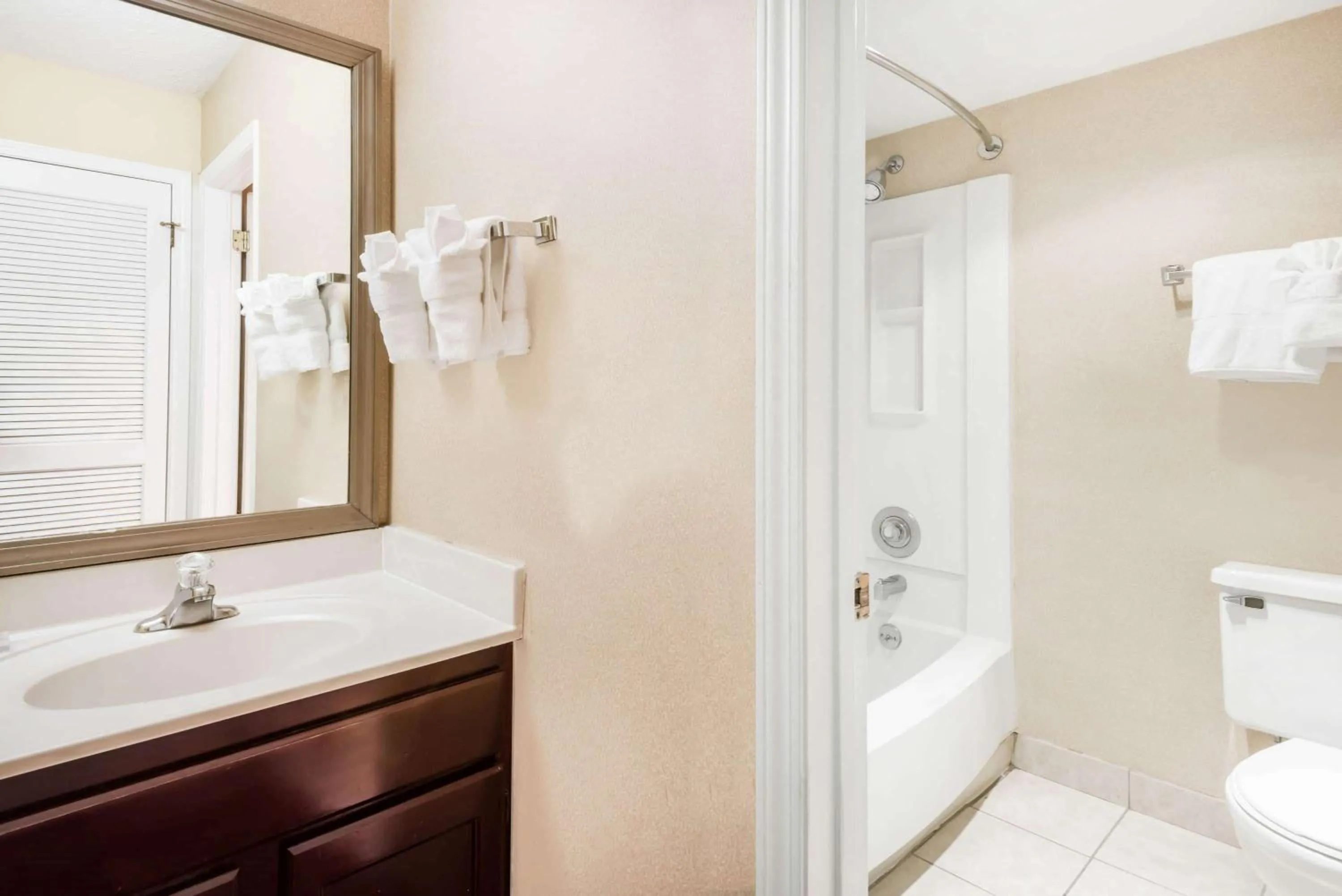 Shower in Hawthorn Extended Stay by Wyndham Columbus