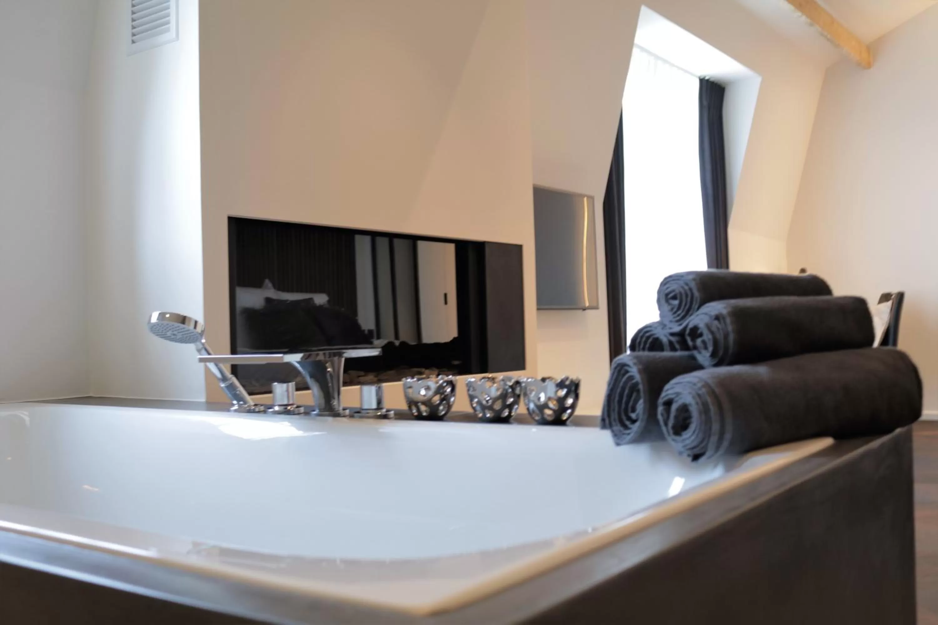 Bathroom, Bed in B&B For 2-Wellness For 2