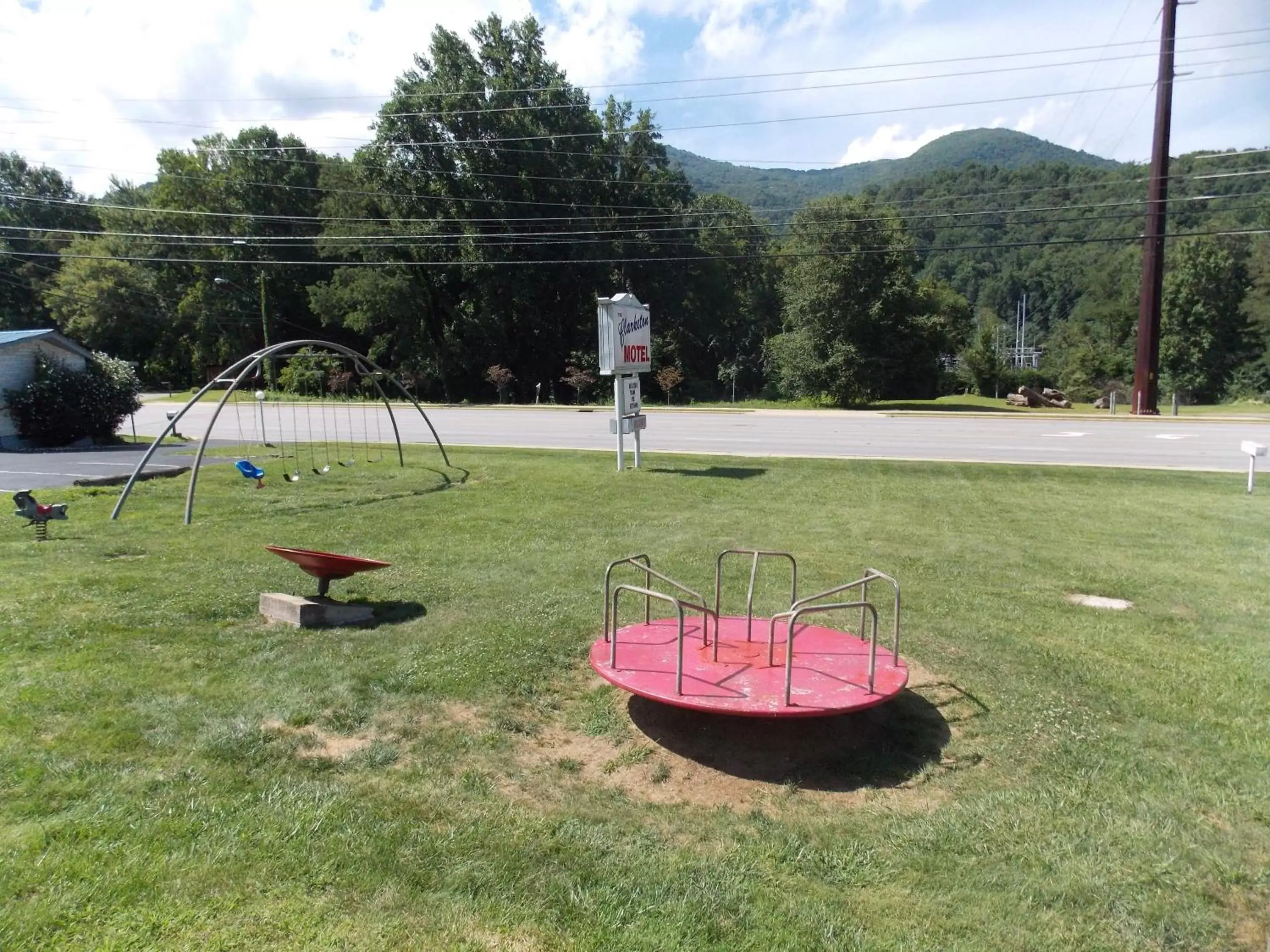 Children play ground, Other Activities in Clarketon Motel - Maggie Valley