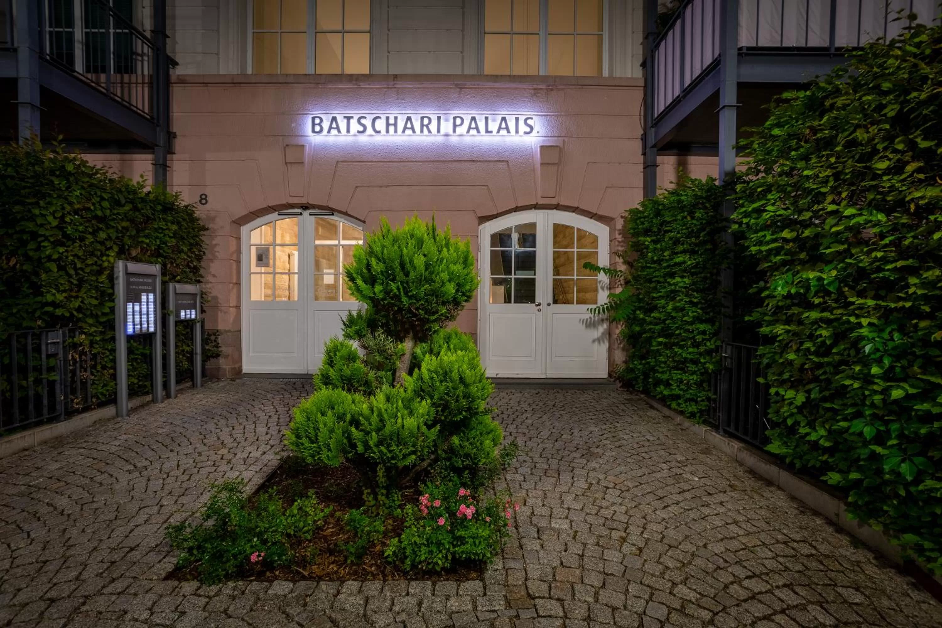 Facade/entrance in Batschari Palais Baden-Baden