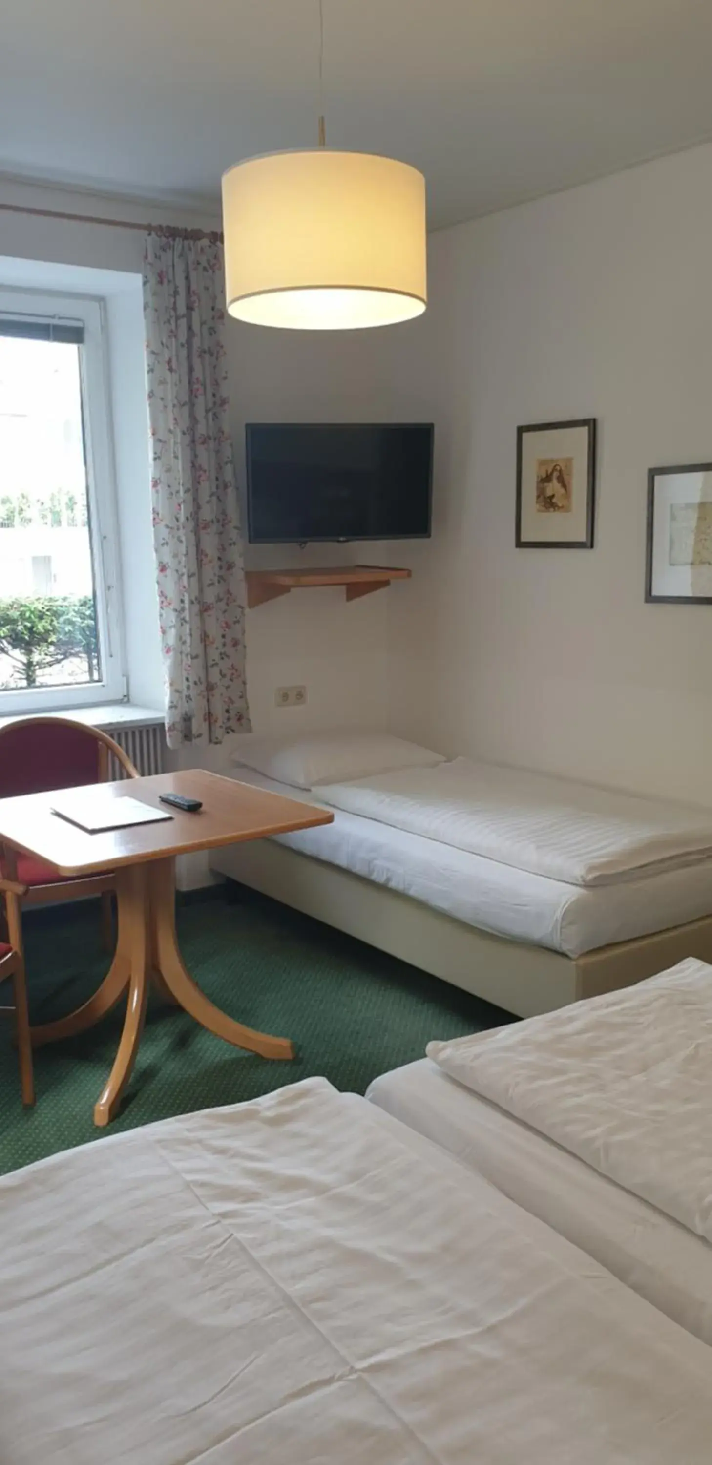 Photo of the whole room, Bed in Hotel Hohenstauffen