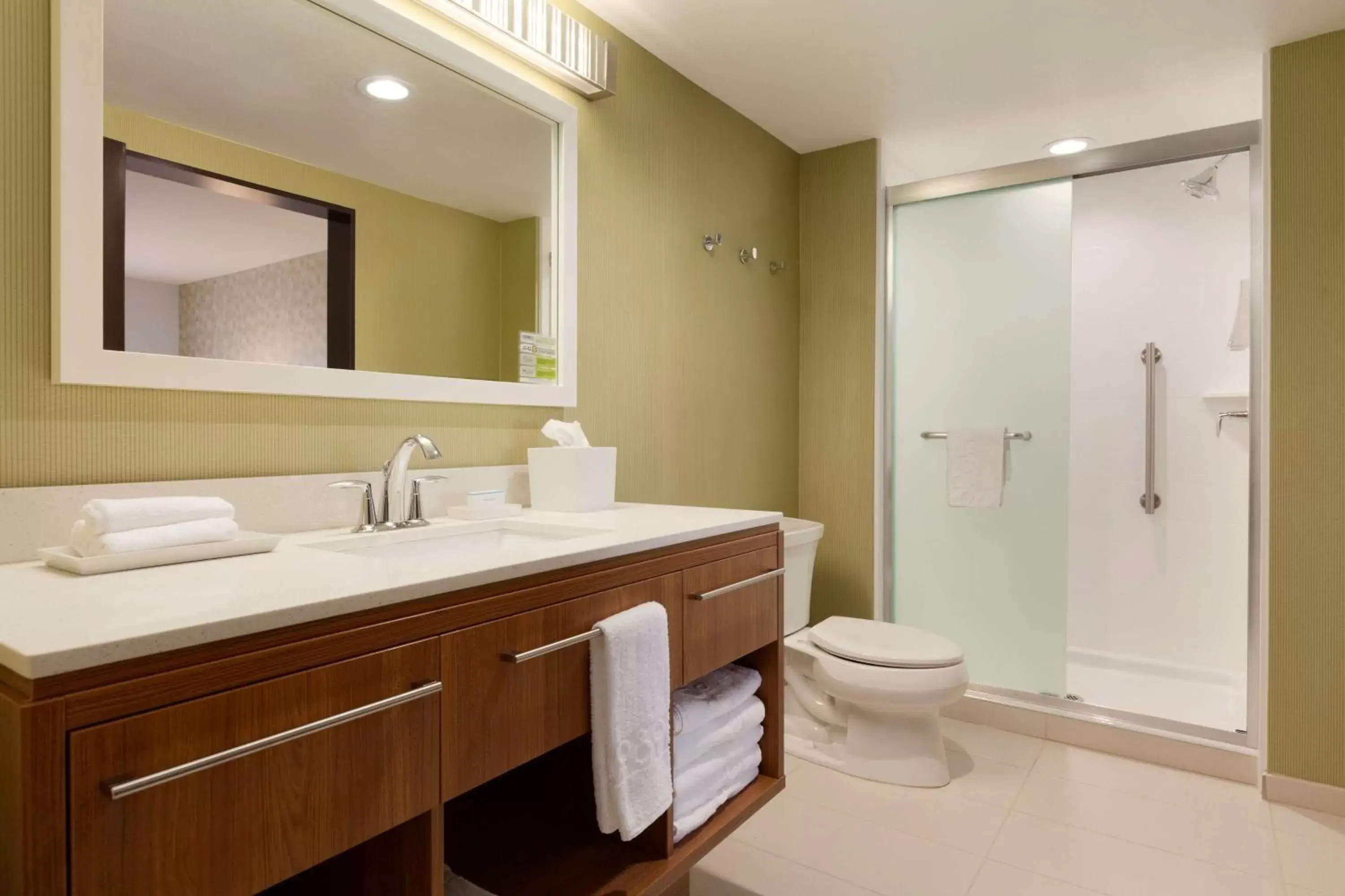 Bathroom in Home2 Suites by Hilton Oklahoma City South