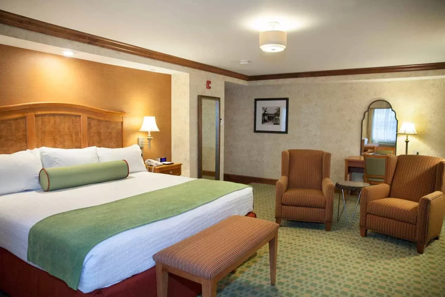 West Wing Preferred King Room in Oglebay Resort