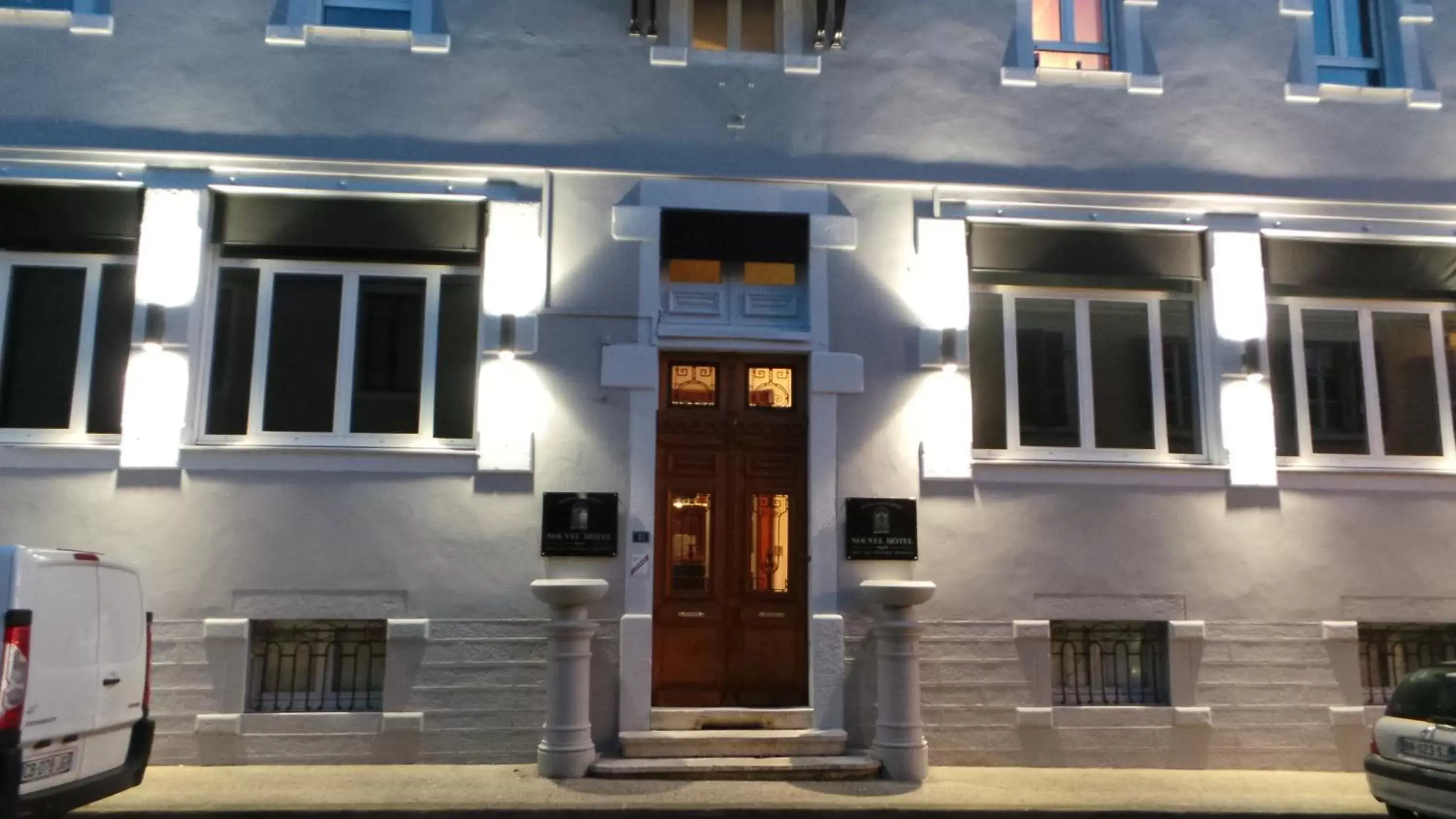 Facade/entrance in Le Nouvel Hôtel