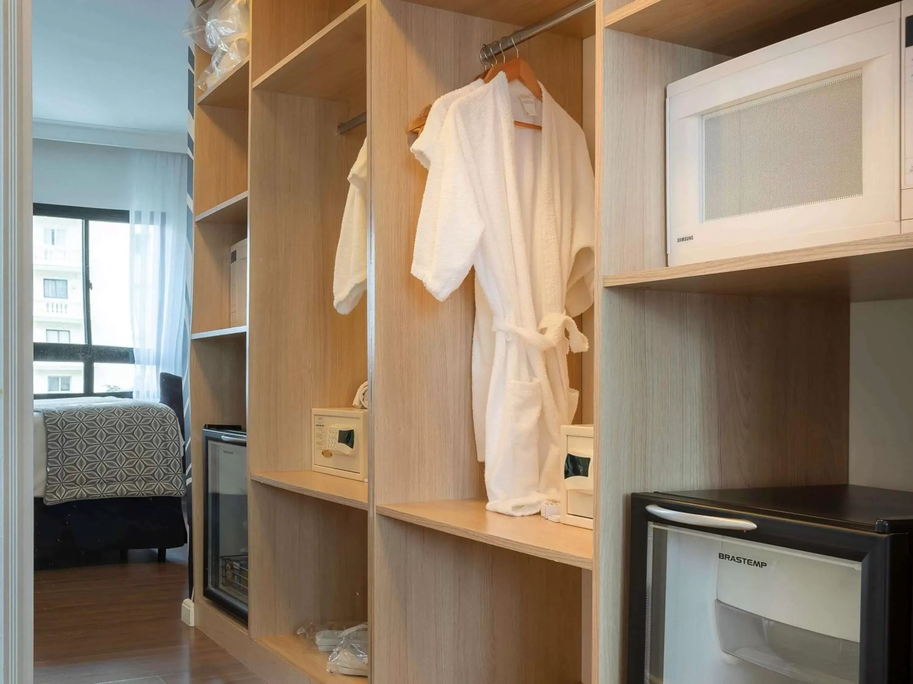 Photo of the whole room, Bathroom in Mercure Sao Paulo Pinheiros