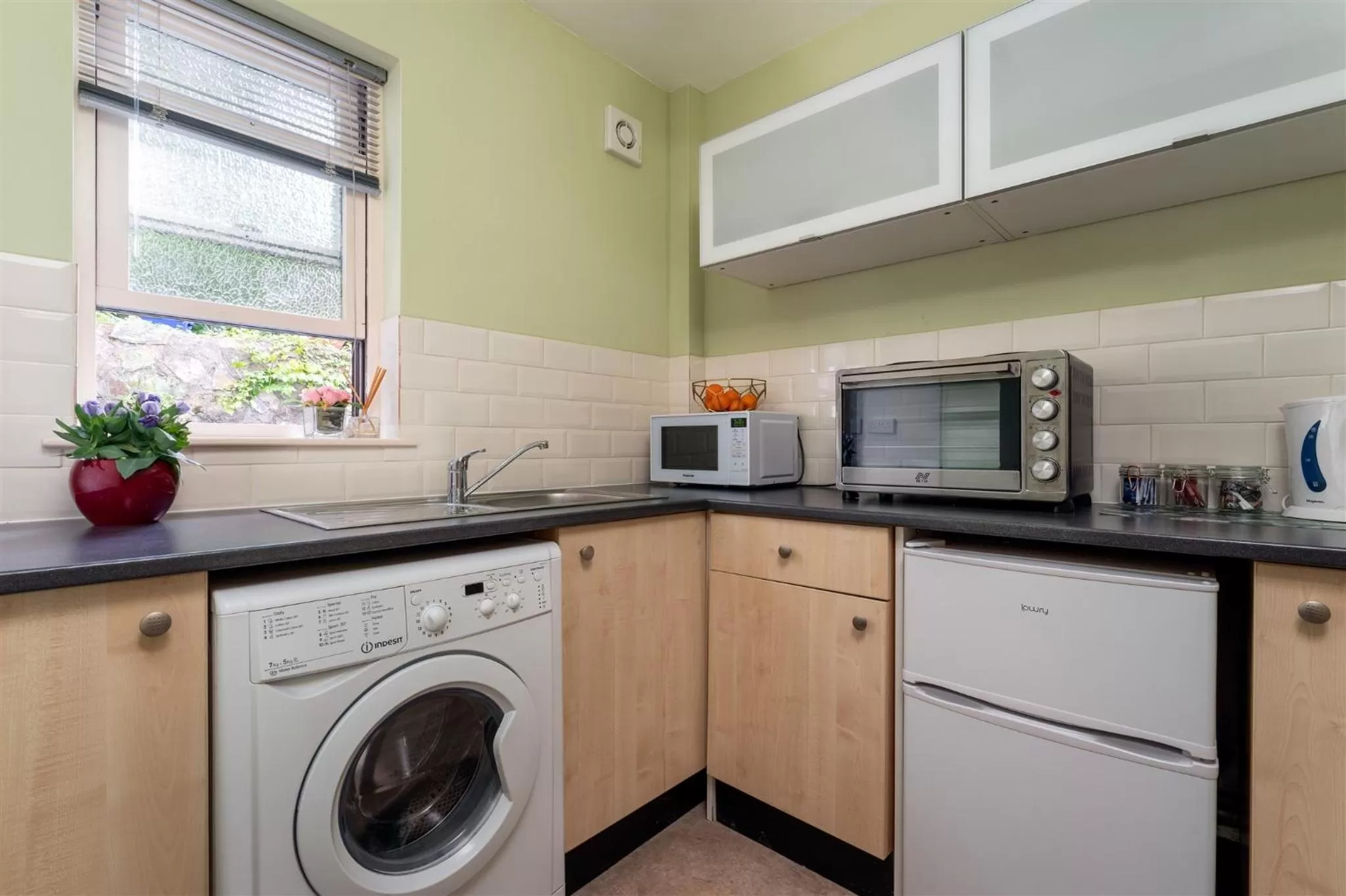 Palm Grove Apartments