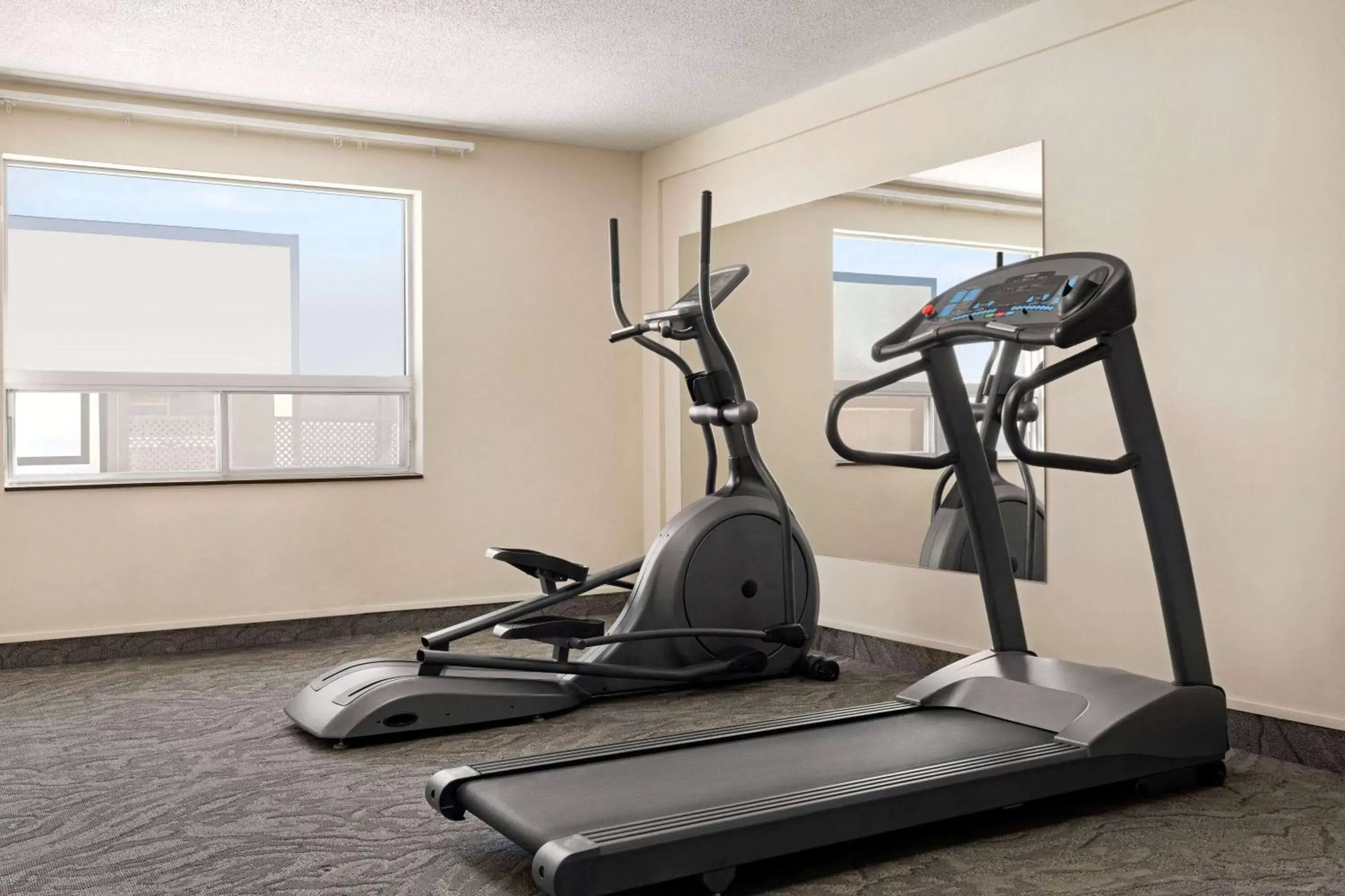 Fitness centre/facilities, Fitness Center/Facilities in Travelodge by Wyndham Timmins