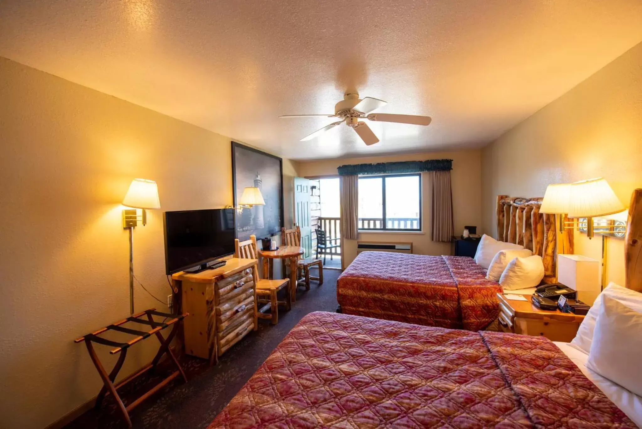 Super 8 by Wyndham Bridgeview of Mackinaw City