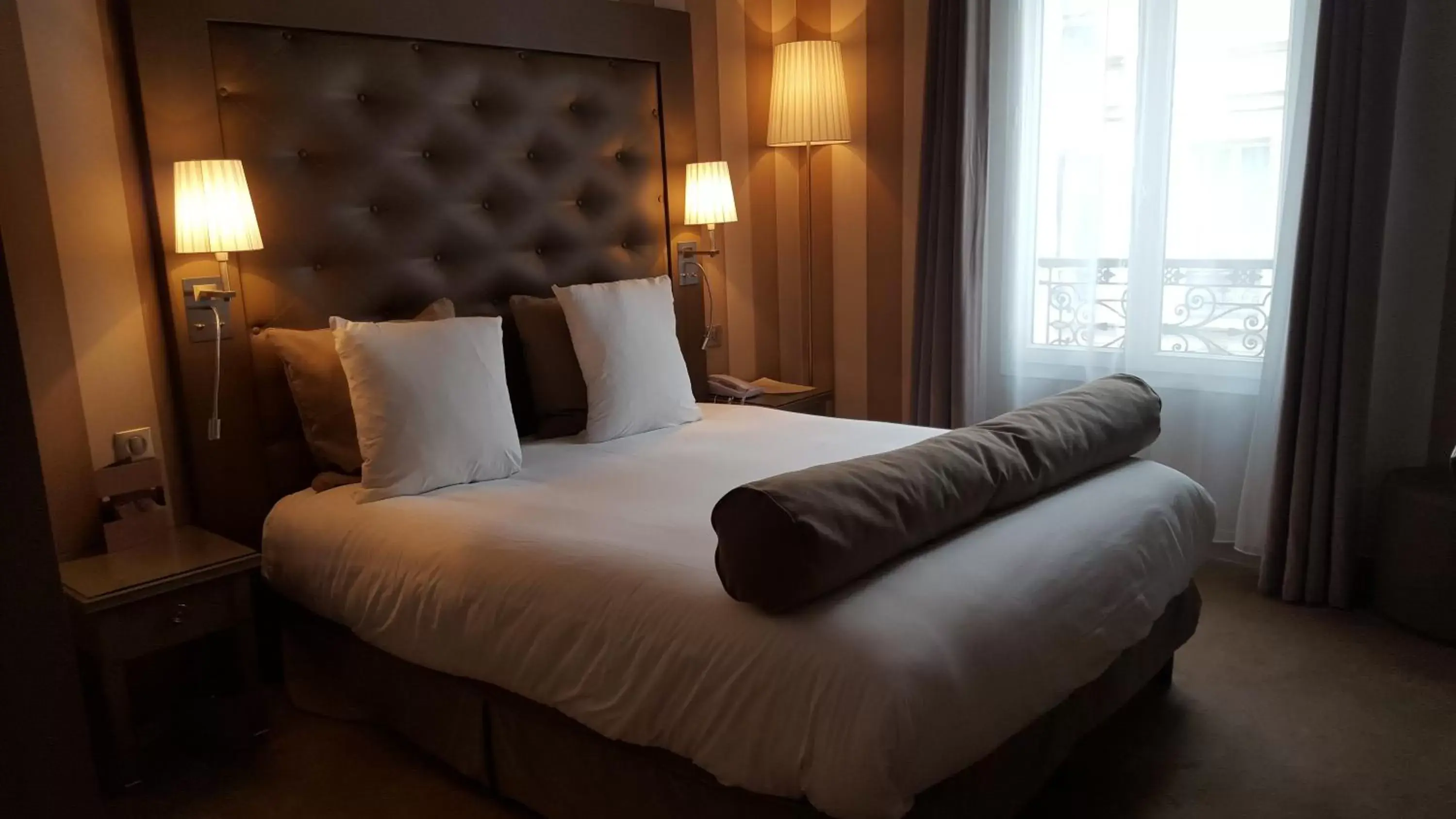 Bedroom, Room Photo in Hotel Saint Cyr Etoile