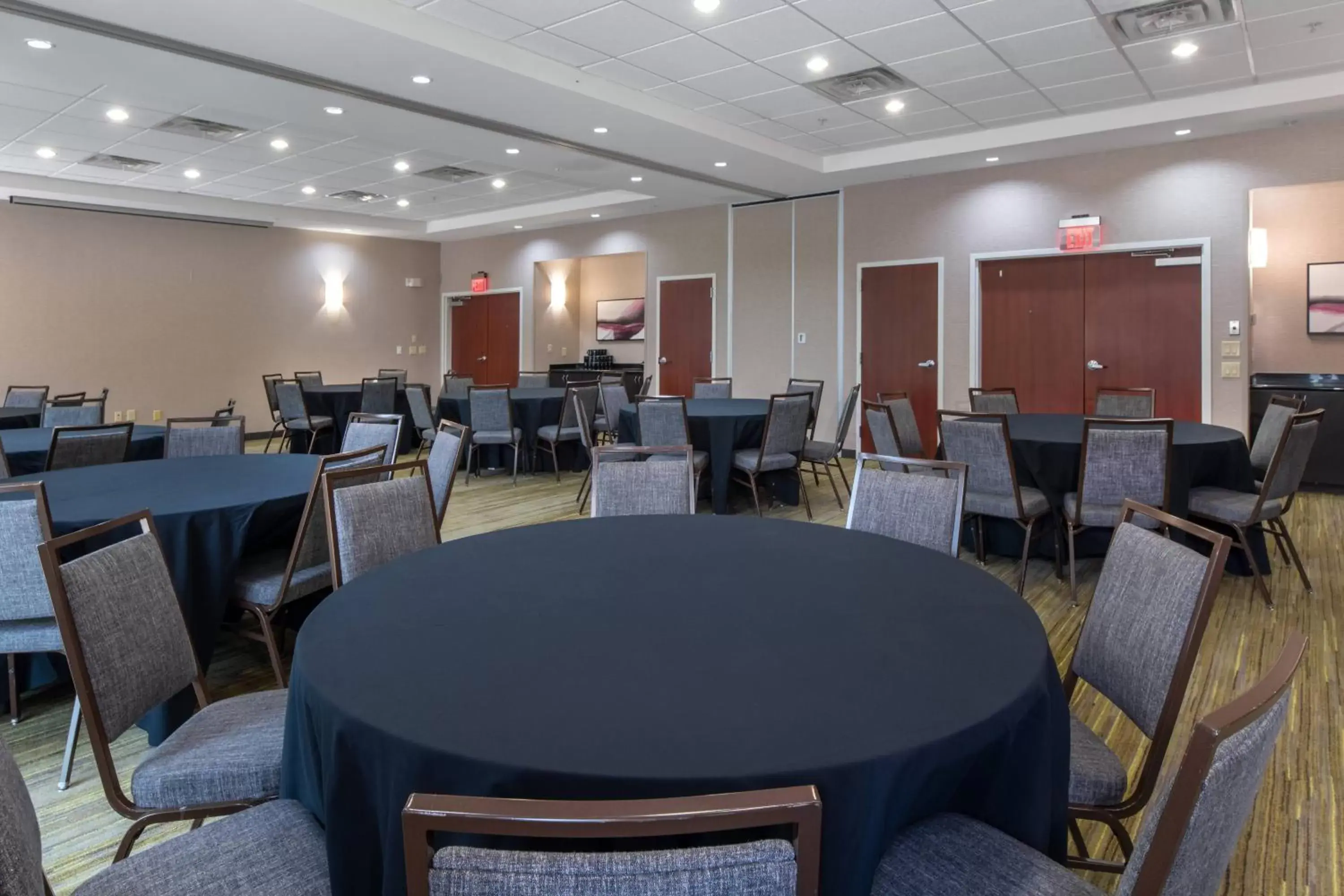 Meeting/conference room, Restaurant/Places to Eat in Courtyard Fort Worth West at Cityview