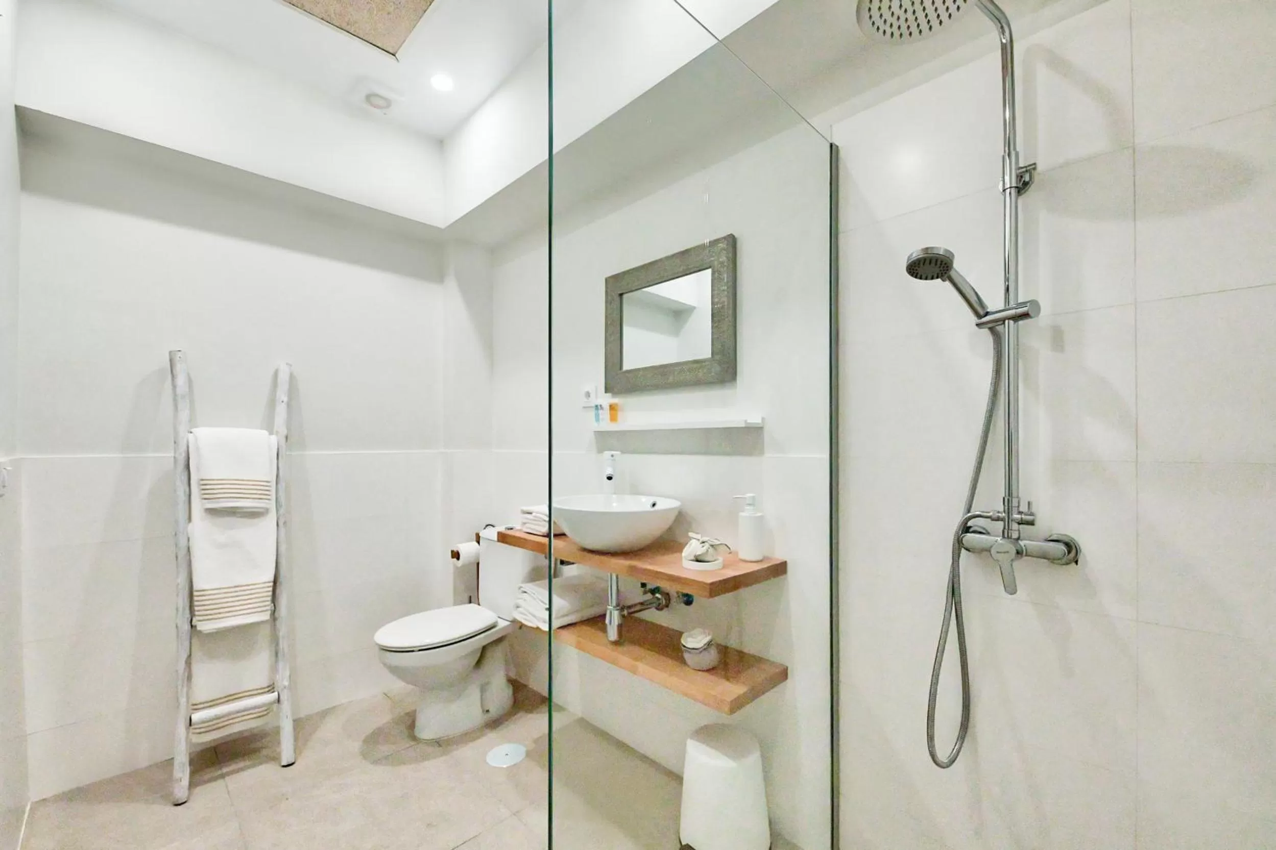 Photo of the whole room in Maresía Canteras Urban Hotel