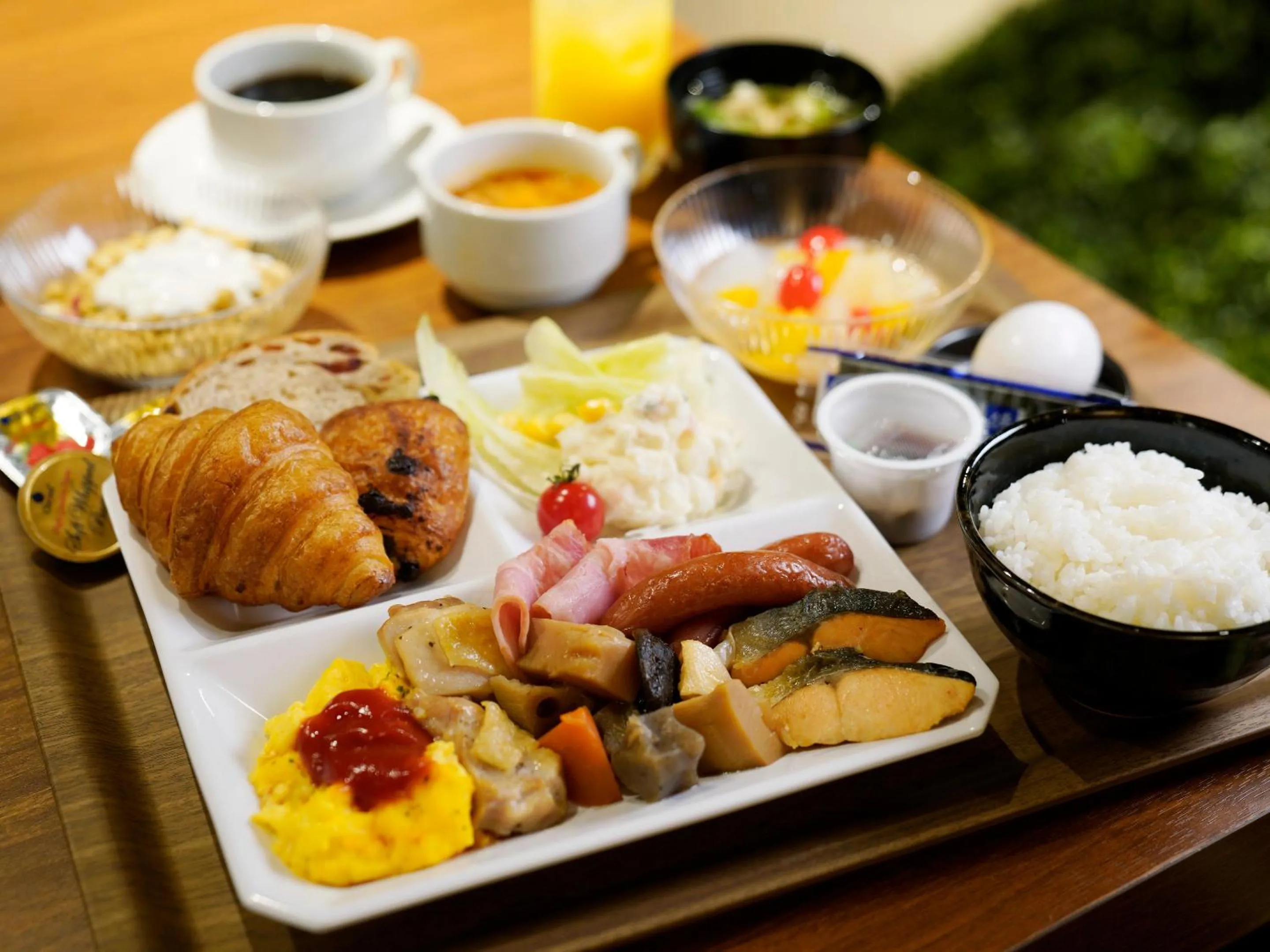 Food and drinks in Gardens Cabin