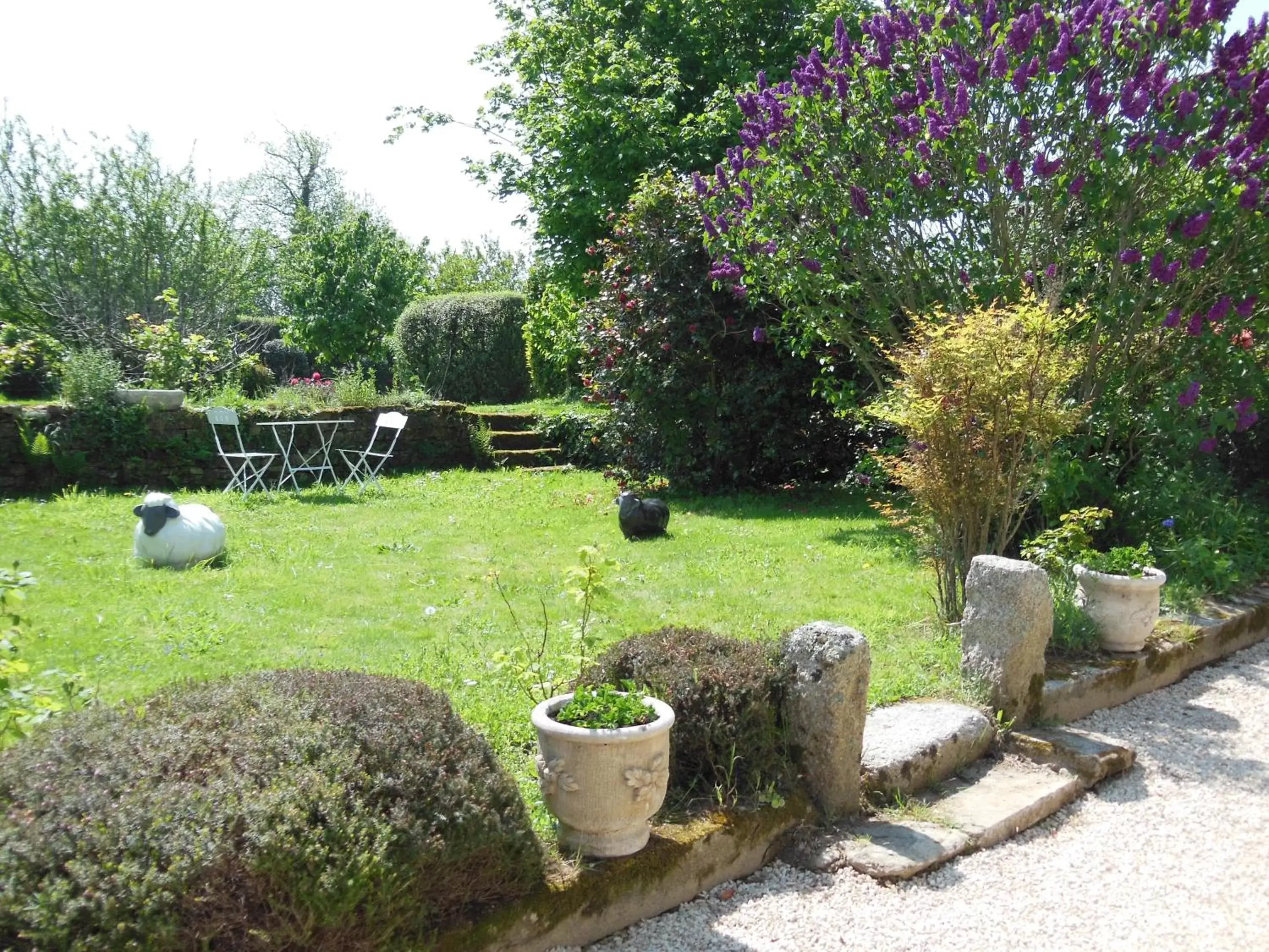 Property building, Garden in Maison de Kersalomon