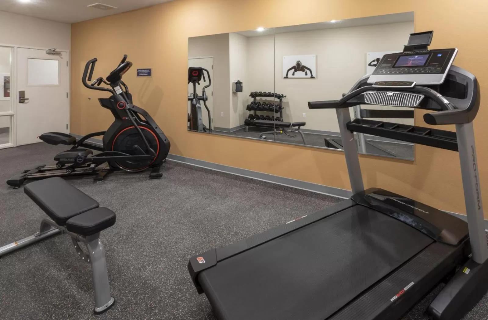 Fitness centre/facilities in Grandstay Hotel Milbank