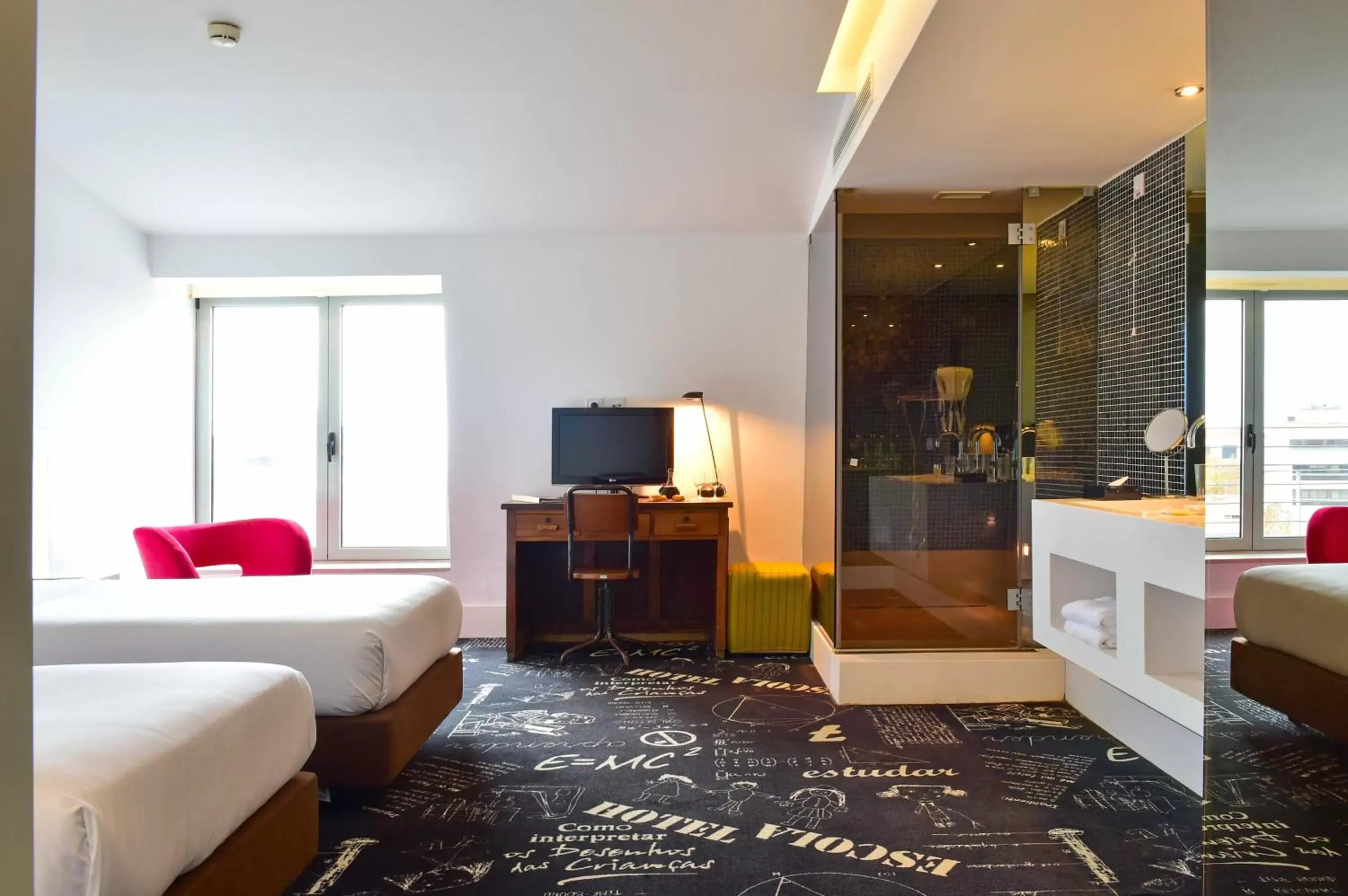 Bedroom, Seating Area in Hotel da Estrela - by Unlock Hotels
