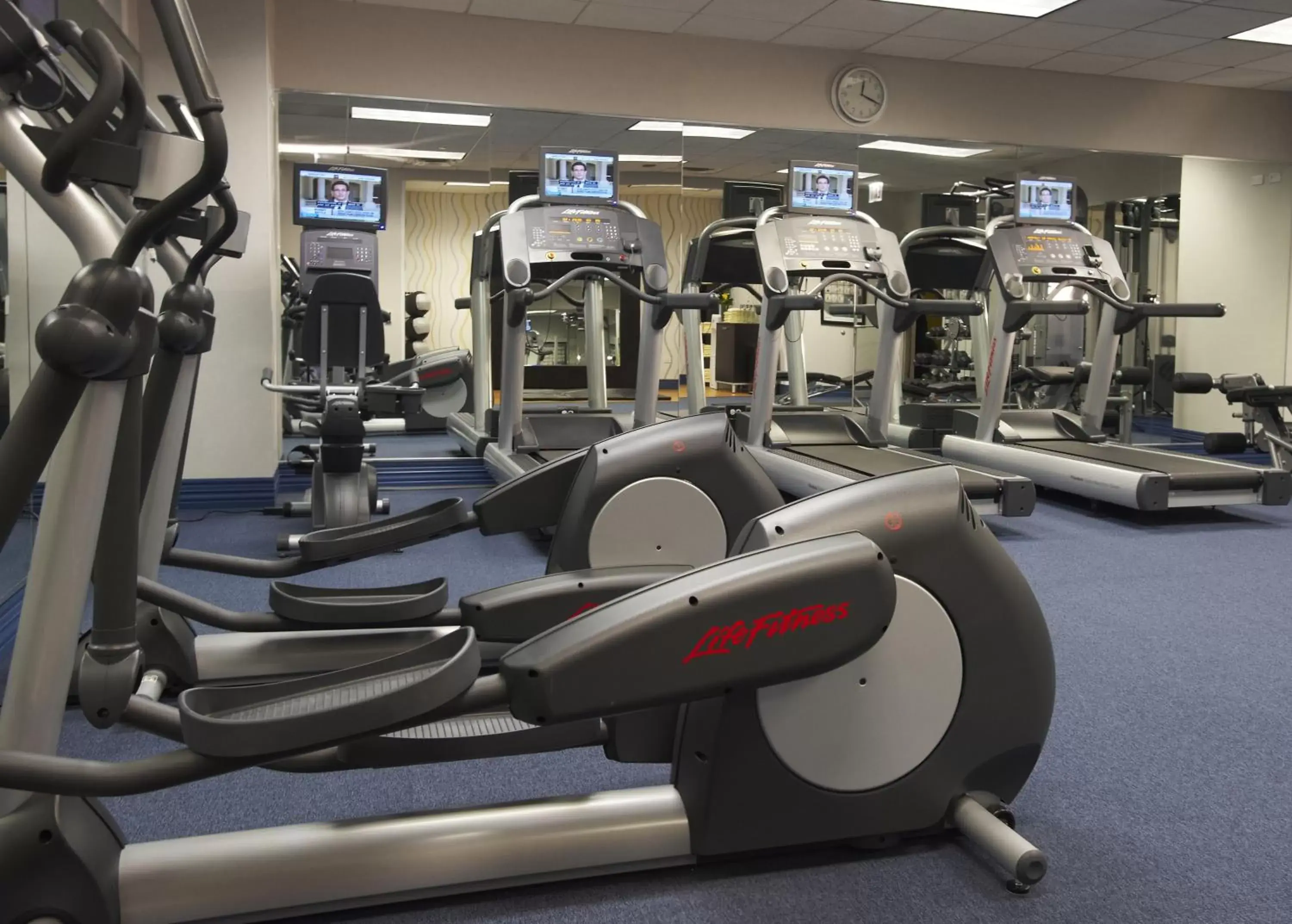 Fitness centre/facilities, Fitness Center/Facilities in Kinzie Hotel