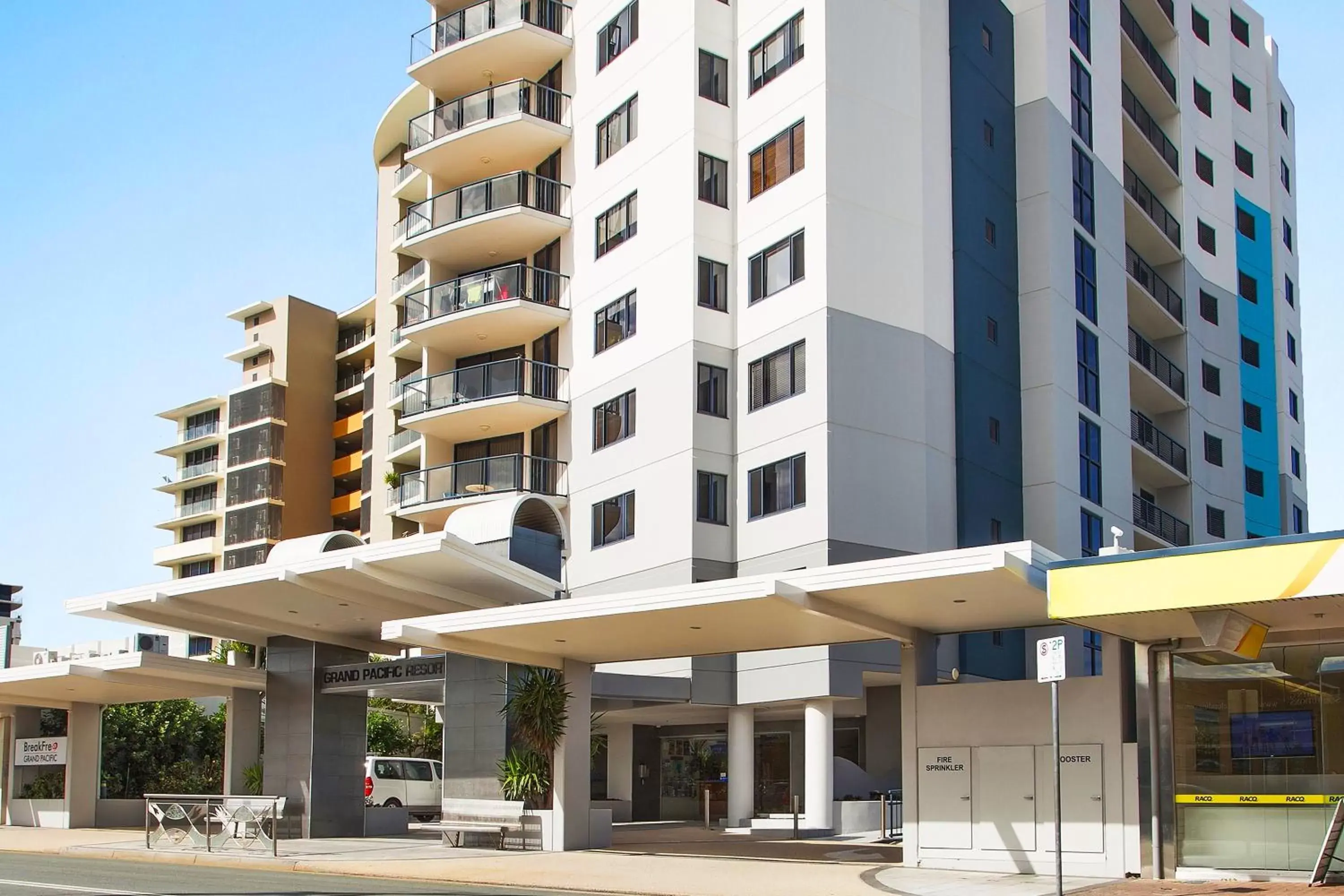 Facade/entrance, Property Building in BreakFree Grand Pacific