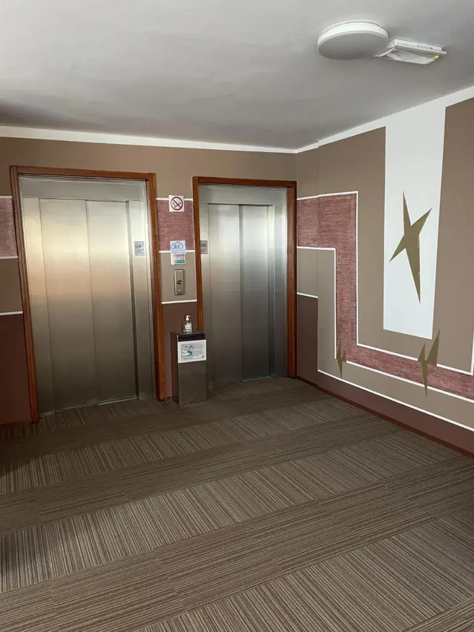 elevator in Residence Hotel Torino Uno
