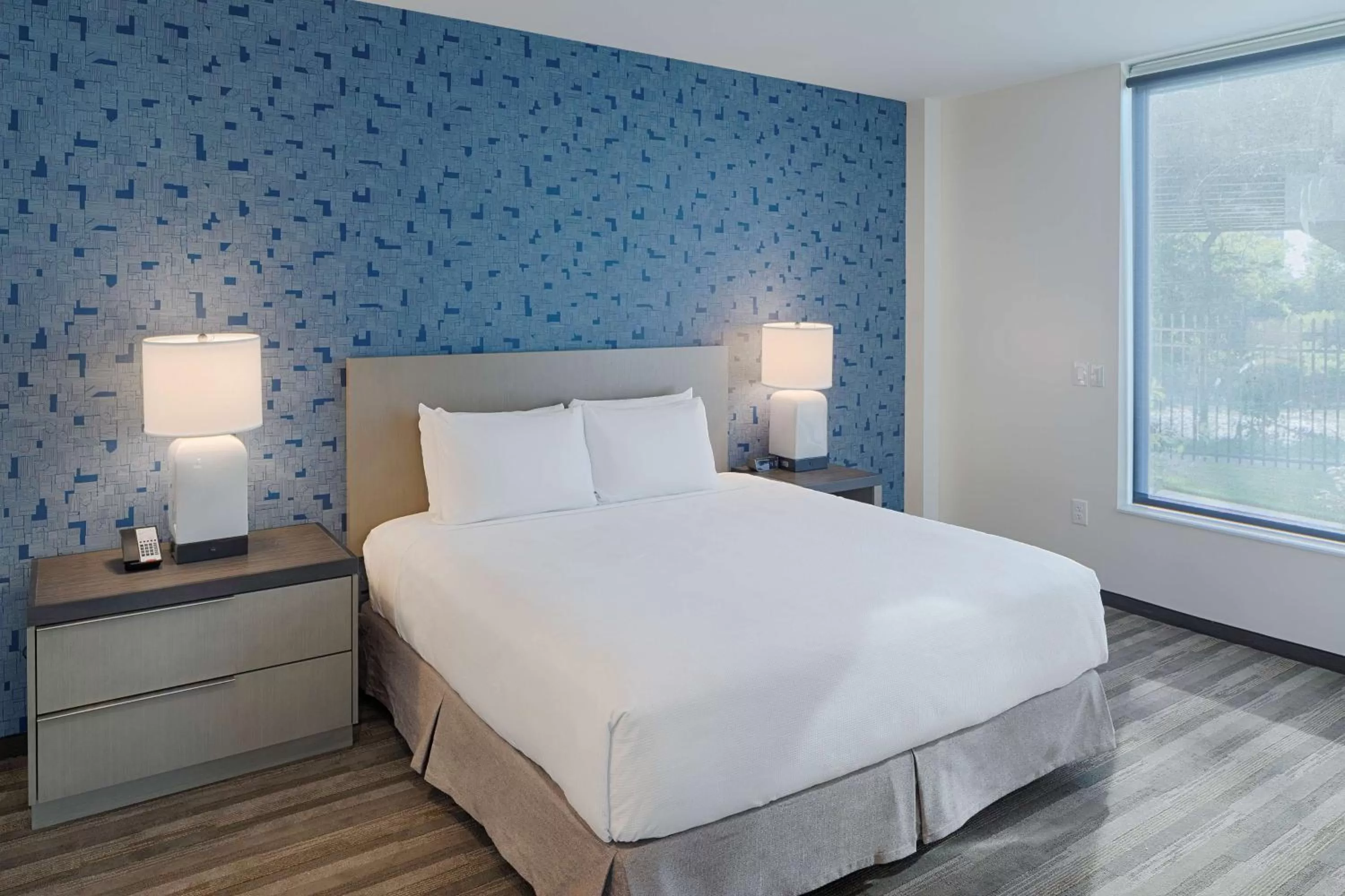 Photo of the whole room, Bed in Hyatt House Columbus OSU Short North