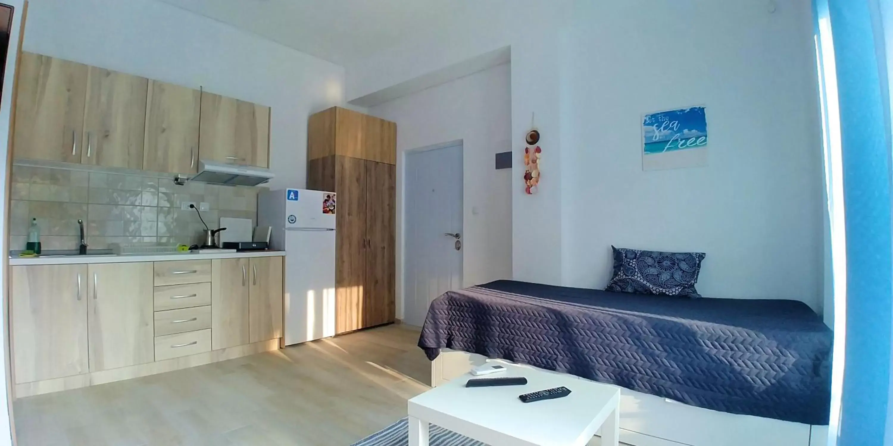 Bed, Kitchen/Kitchenette in Sea Star Apartments Kallikratia
