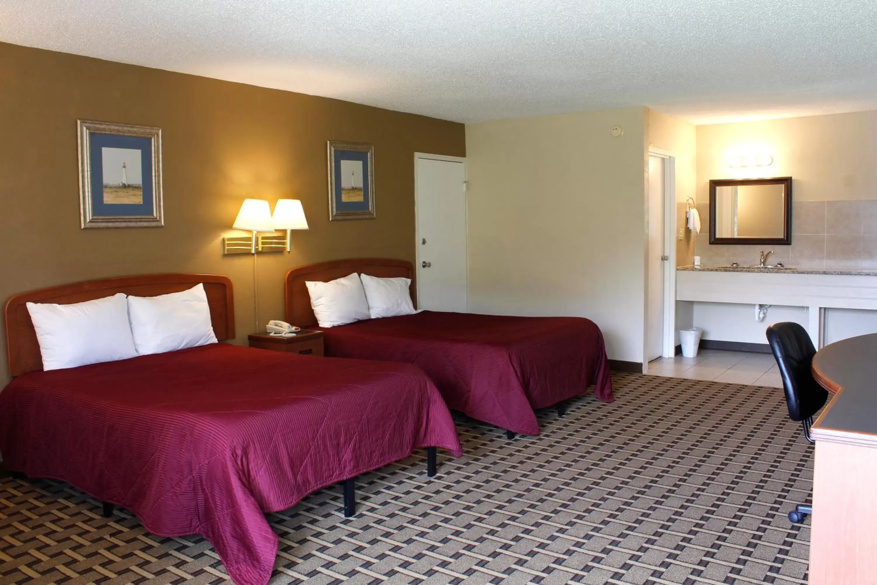 Bed in Red Carpet Inn Kinston Bed in Red Carpet Inn Kinston