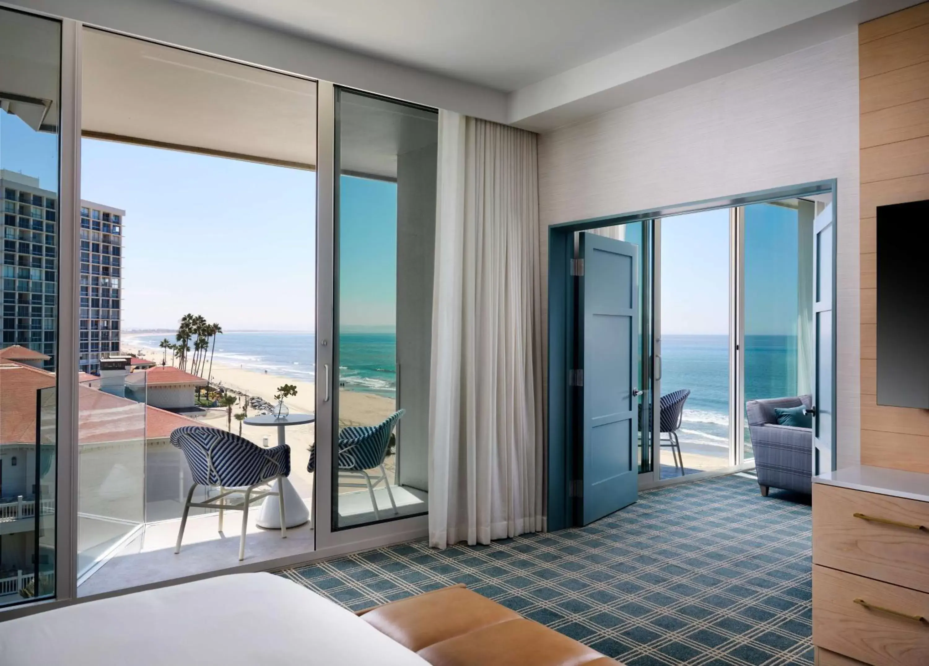 Bed, Sea View in Hotel del Coronado, Curio Collection by Hilton