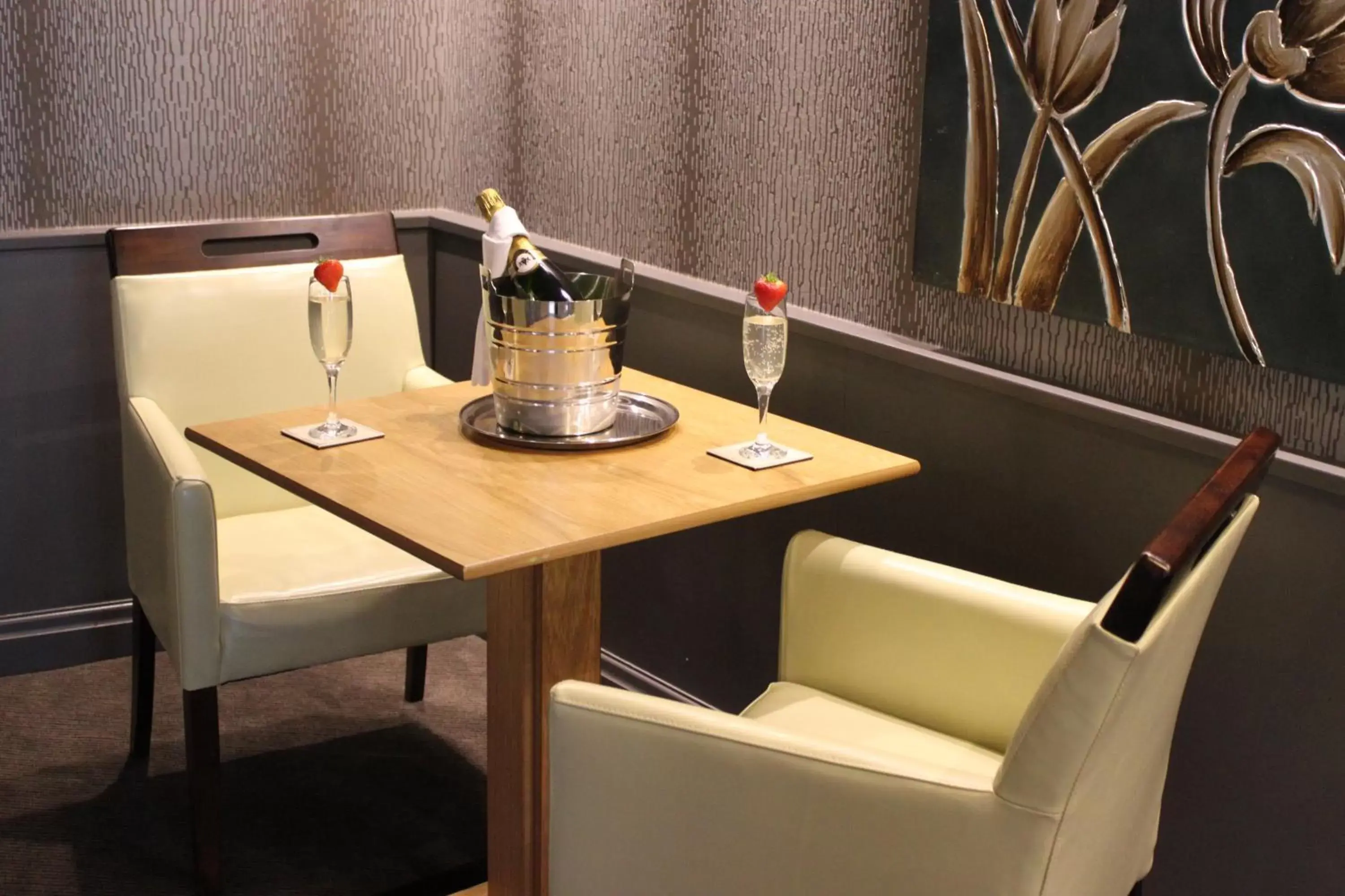 Dining area in MILL Hotel & Spa Dining area in MILL Hotel & Spa