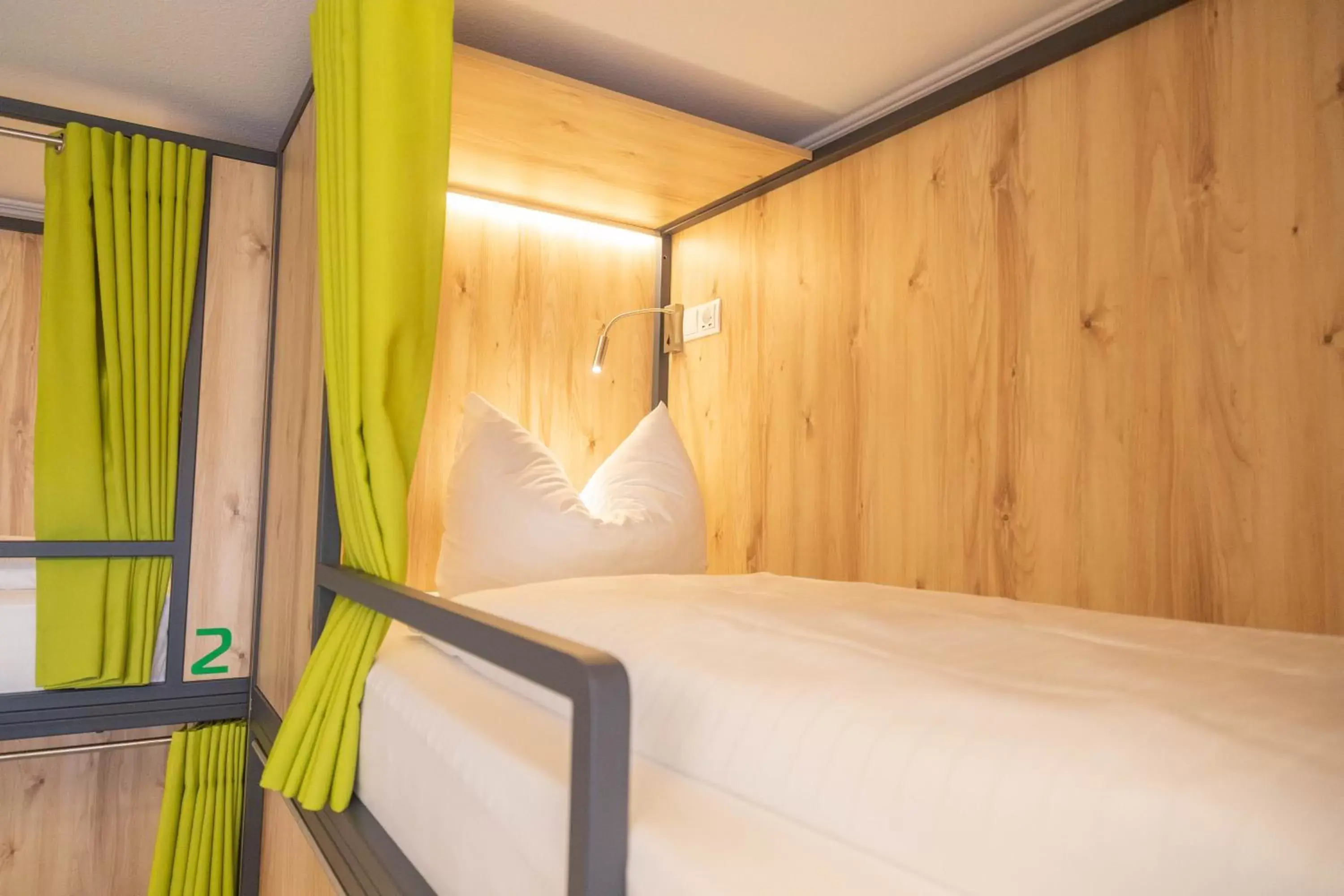 Bed in 4-Bed Dormitory Room in Das Ebertor - Hotel & Hostel Bed in 4-Bed Dormitory Room in Das Ebertor - Hotel & Hostel