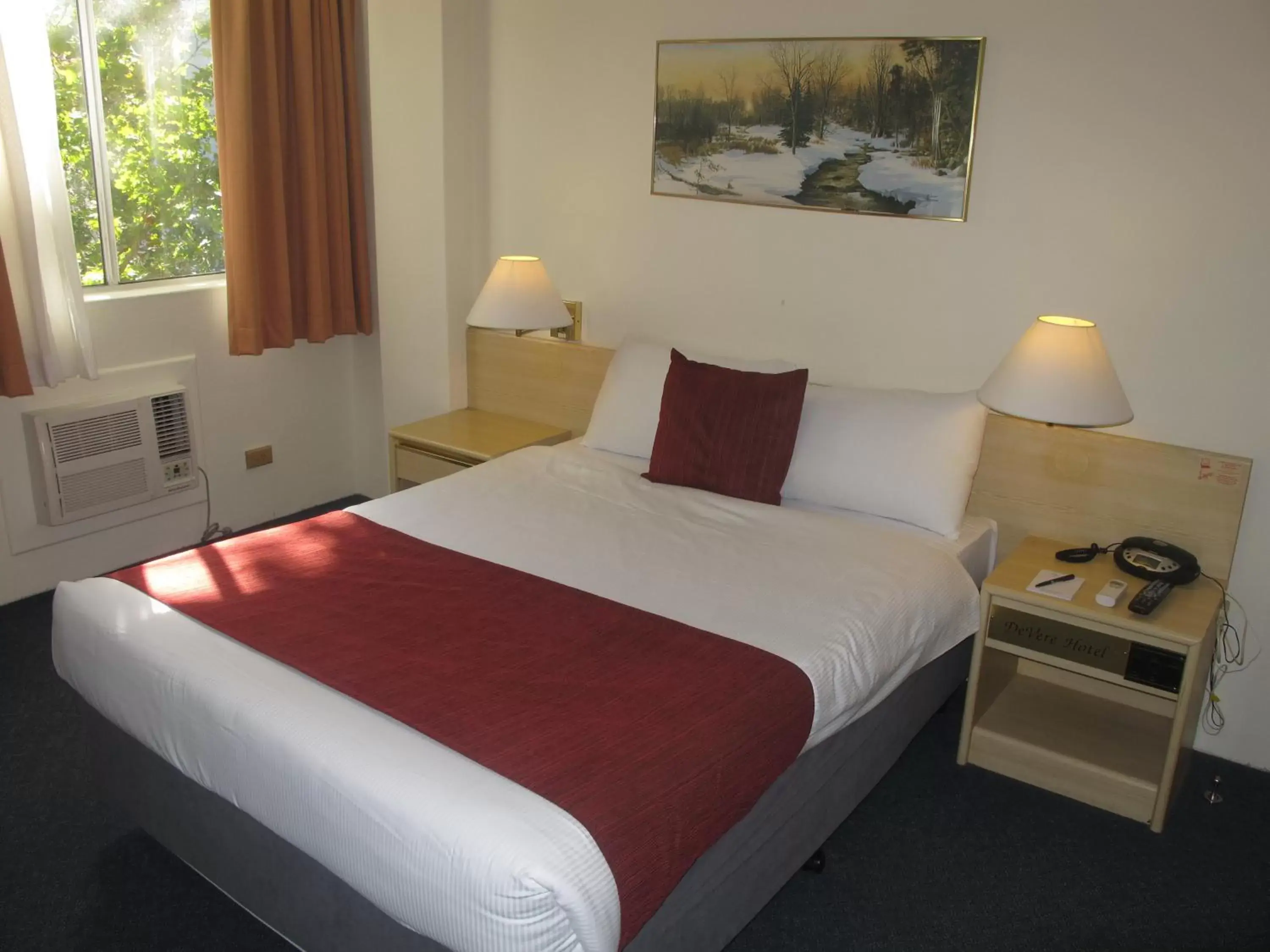 Bed in Devere Hotel Bed in Devere Hotel