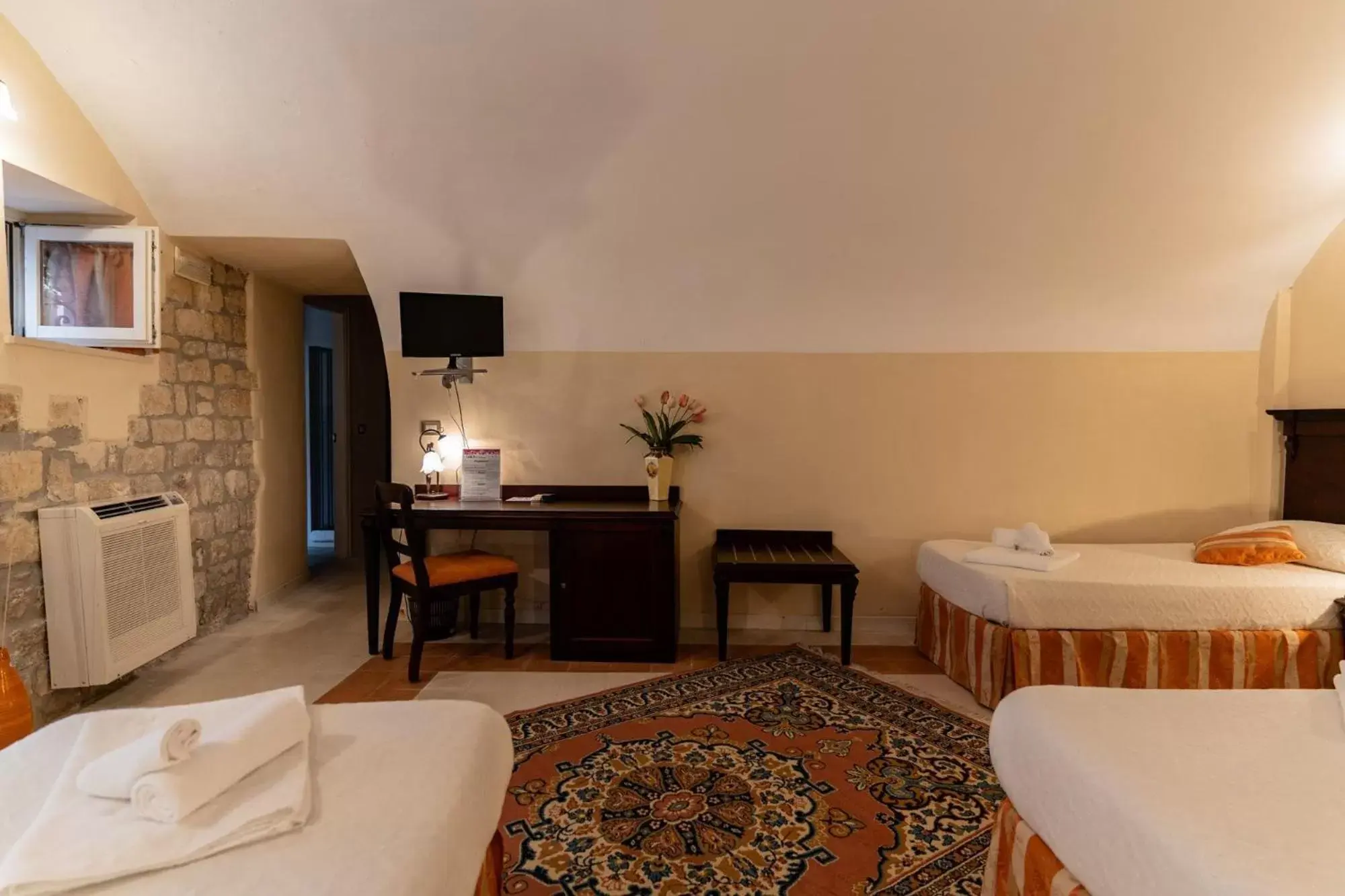 TV and multimedia, Bed in Palazzo Il Cavaliere B&B De Charme