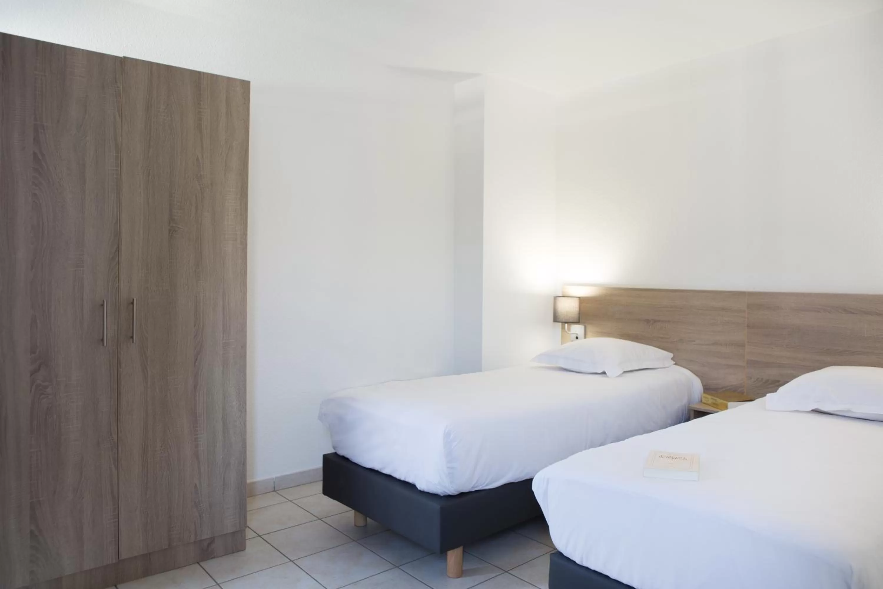 Bed in Comfort Aparthotel Divonne La Versoix