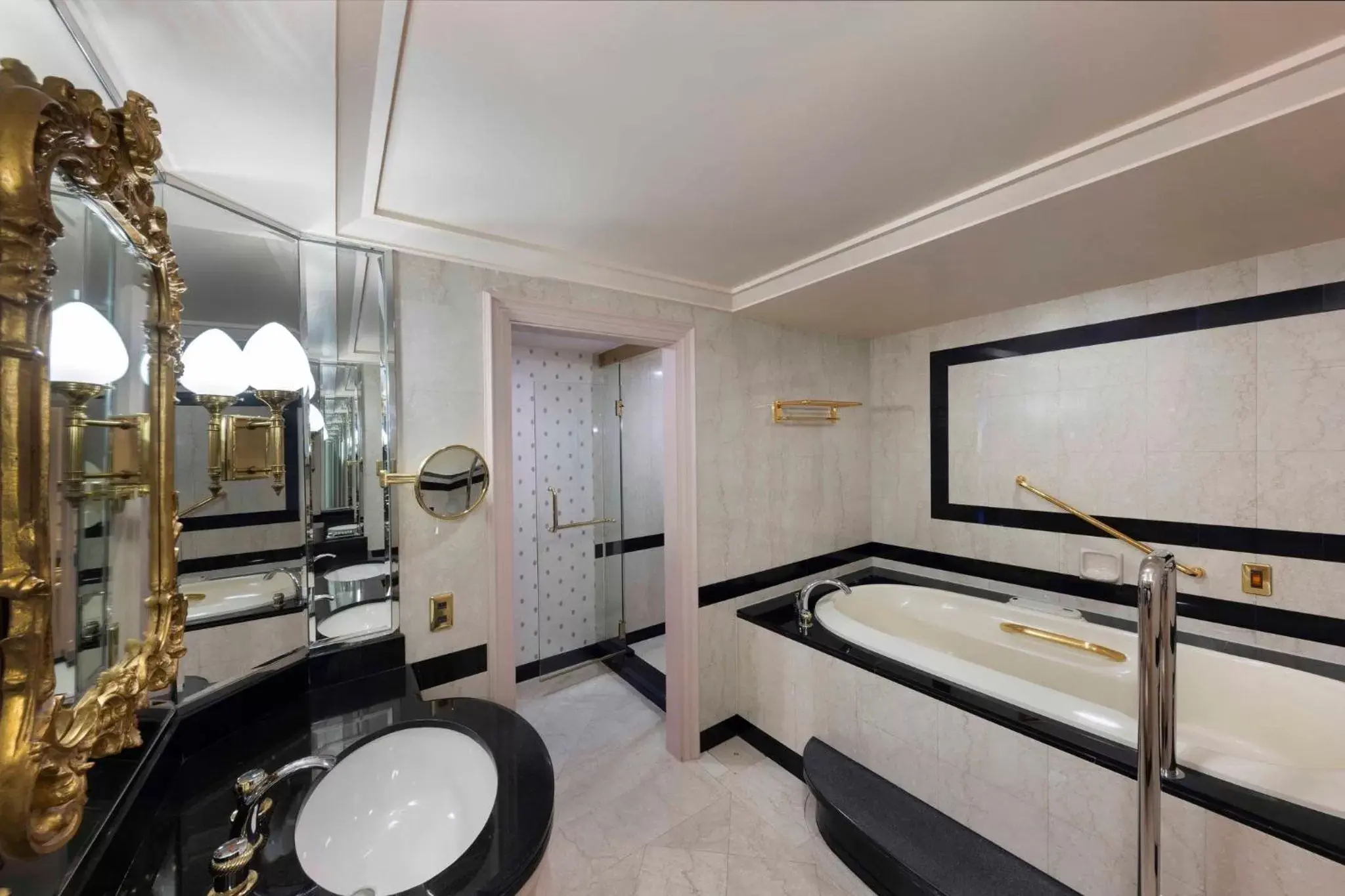 Bathroom in RIHGA Royal Hotel Osaka