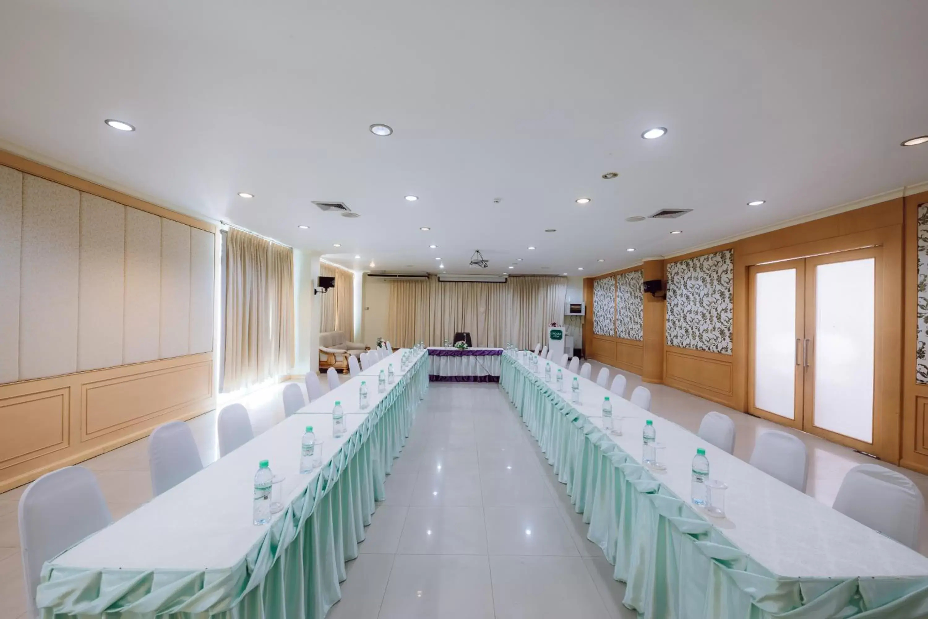 Meeting/conference room, Banquet Facilities in Morakot Twin Chumphon