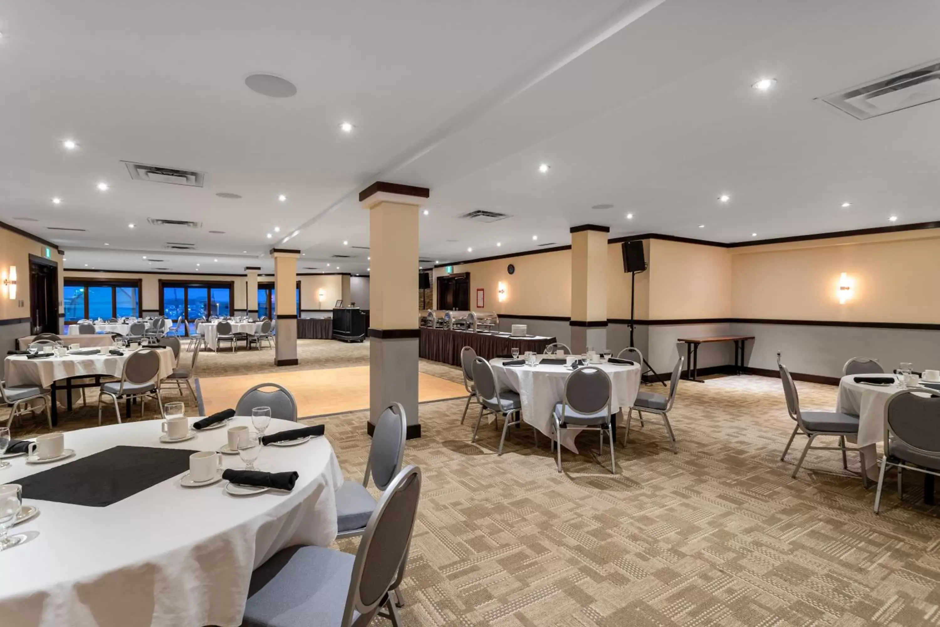 Banquet/Function facilities, Restaurant/Places to Eat in Ramada by Wyndham Northern Grand Hotel & Conference Centre