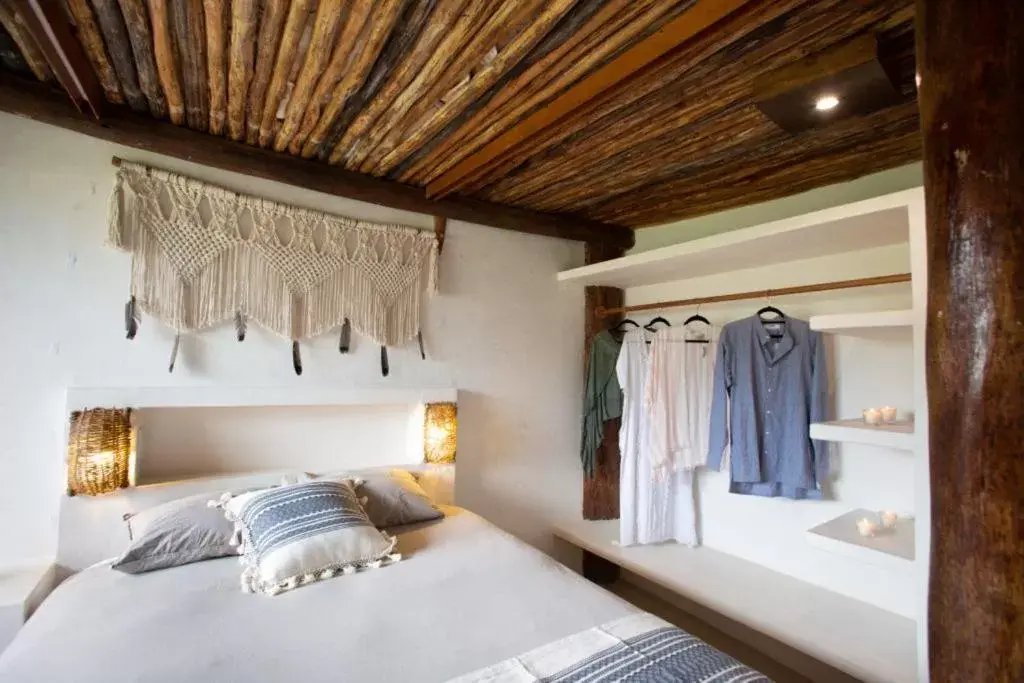 Bedroom, Bed in Amansala Resort