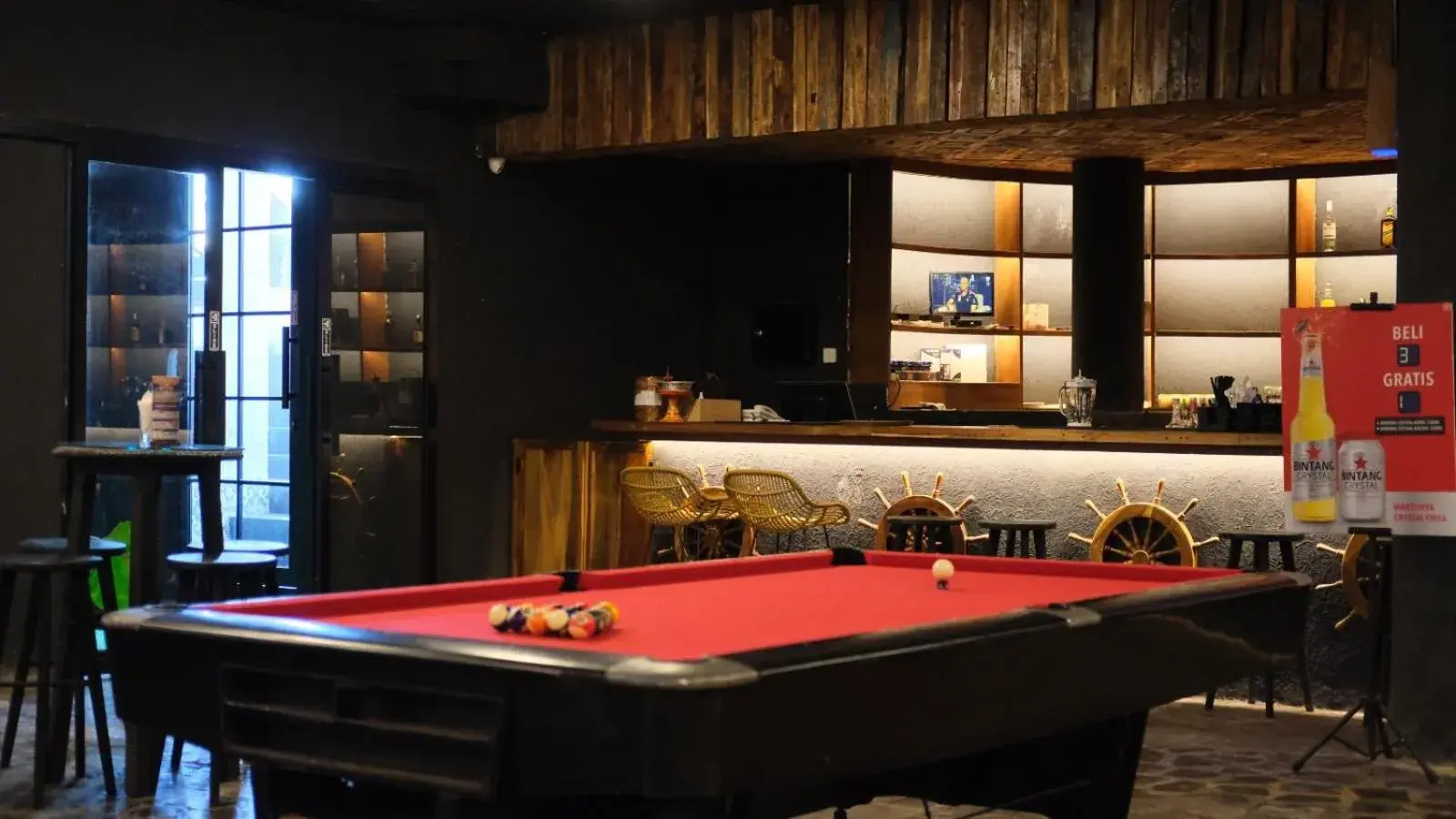 Billiards in Kutabex Beachfront Hotel