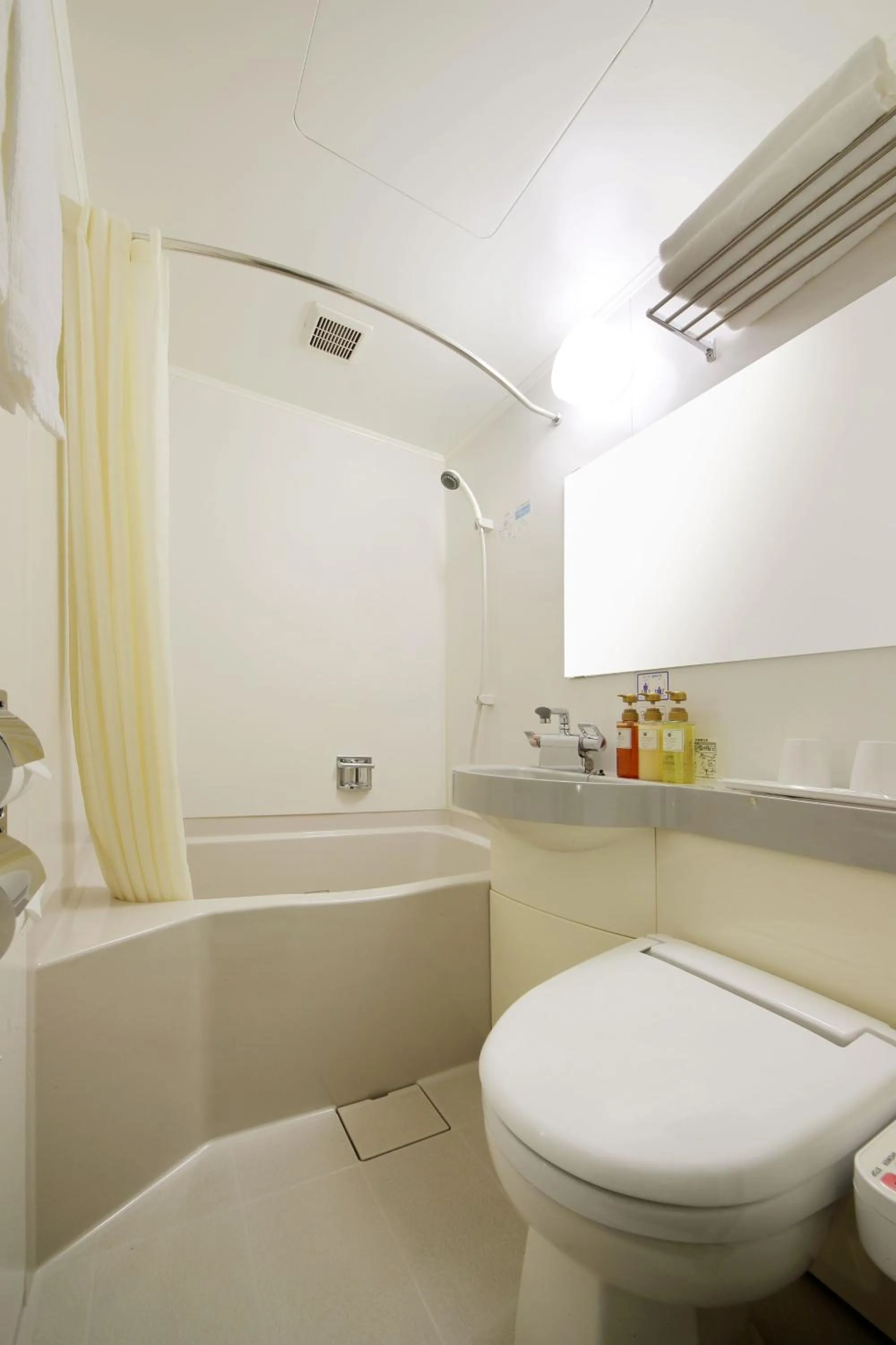 Bathroom in Keio Presso Inn Shinjuku