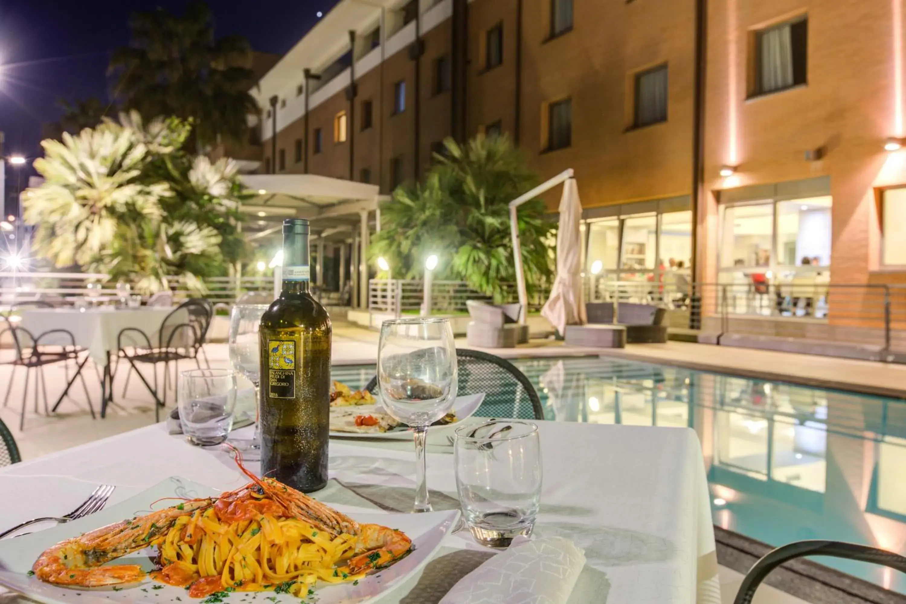 Swimming pool, Restaurant/Places to Eat in Ardeatina Park Hotel
