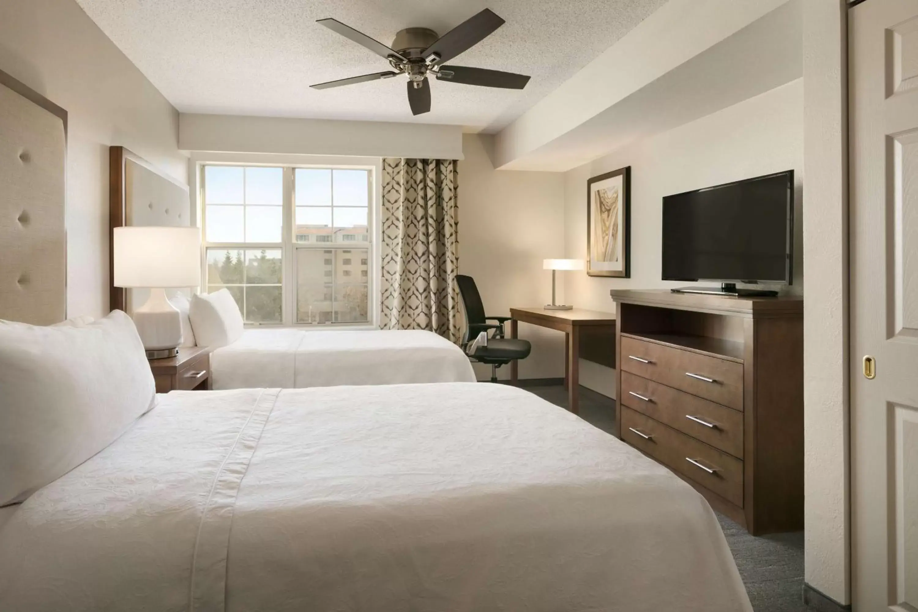 Bedroom, Bed in Homewood Suites by Hilton Greensboro