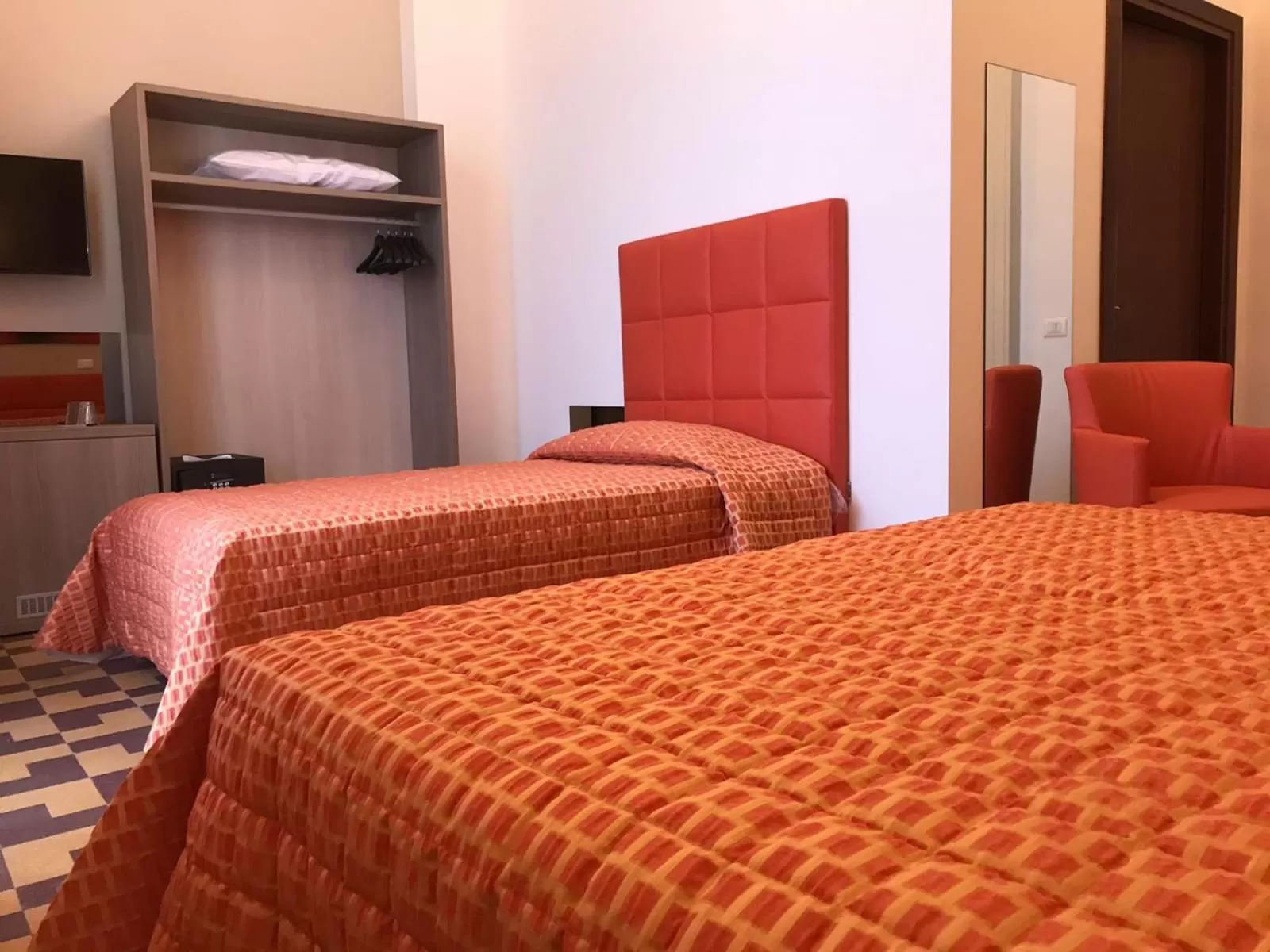 TV and multimedia in Moonlight Hotel&Suites