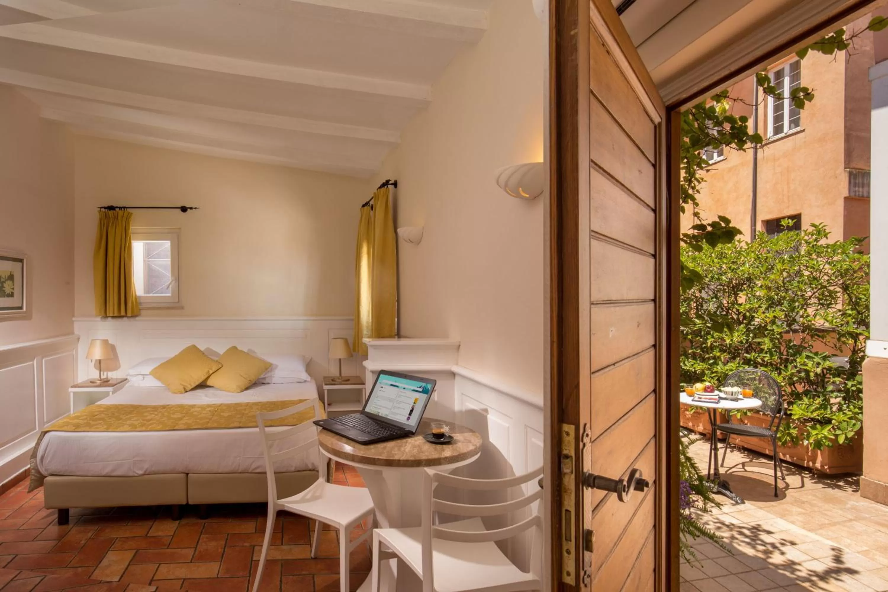 Double Room with Terrace in Aenea Superior Inn