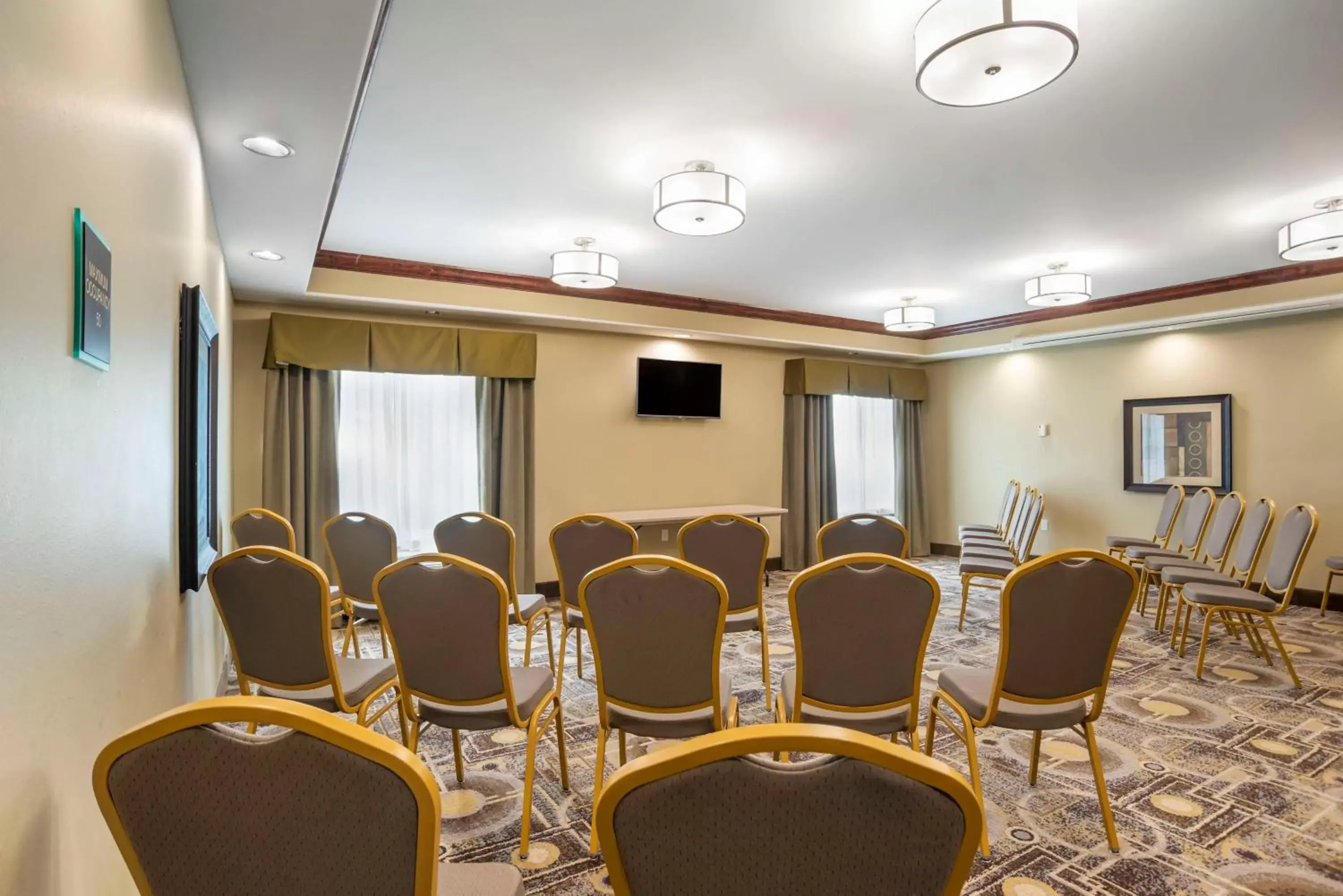 Meeting/conference room in Best Western Plus Chalmette Hotel