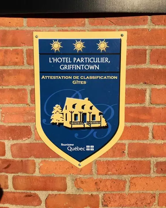 Logo/Certificate/Sign in L'Hotel Particulier Griffintown